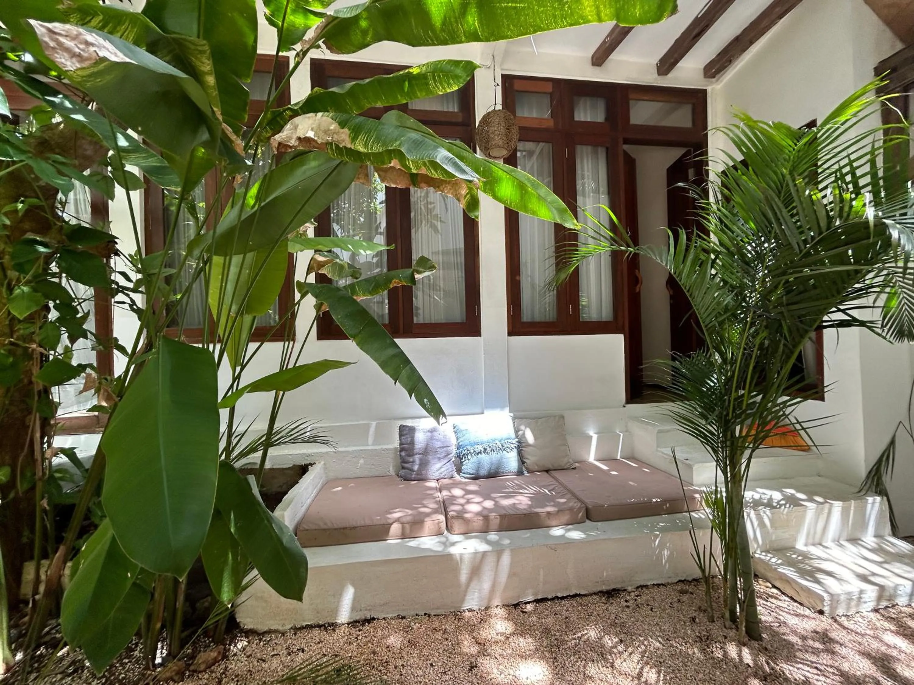 Patio in Sannyas Boutique Hotel