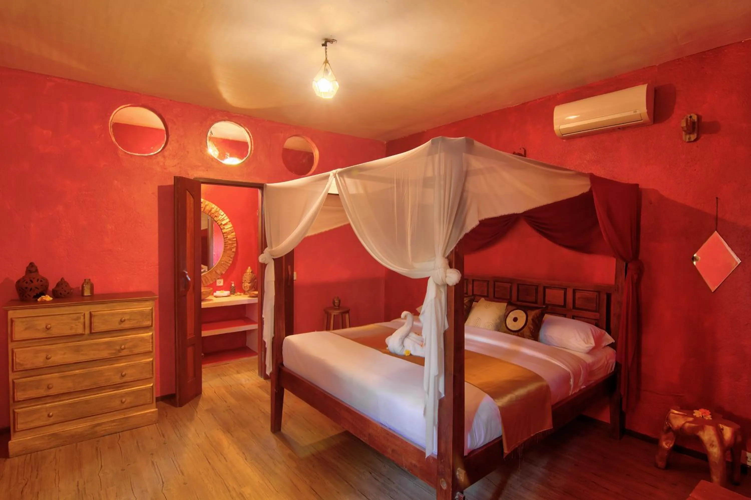 Sannyas Boutique Hotel