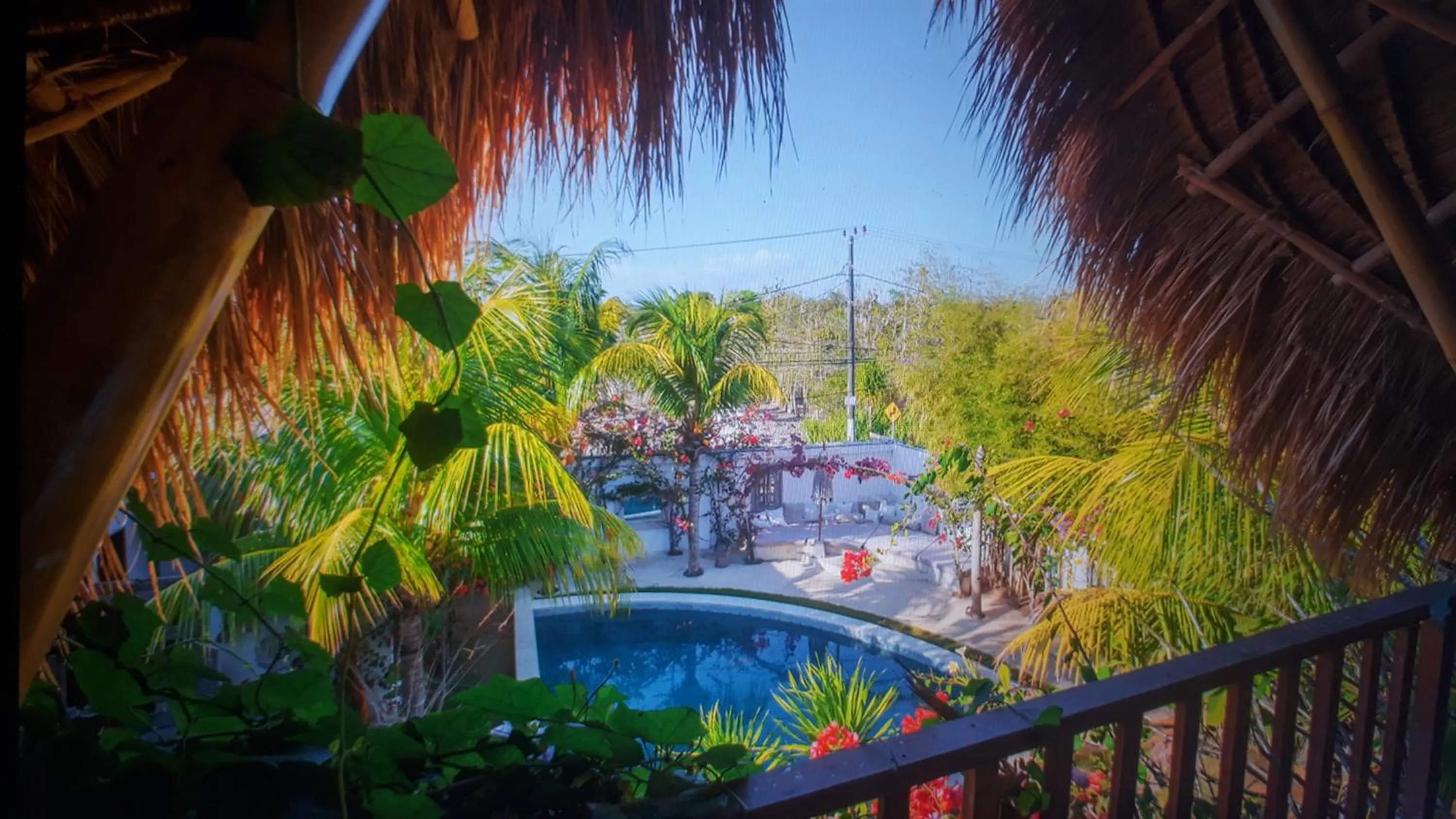 Swimming pool in Sannyas Boutique Hotel