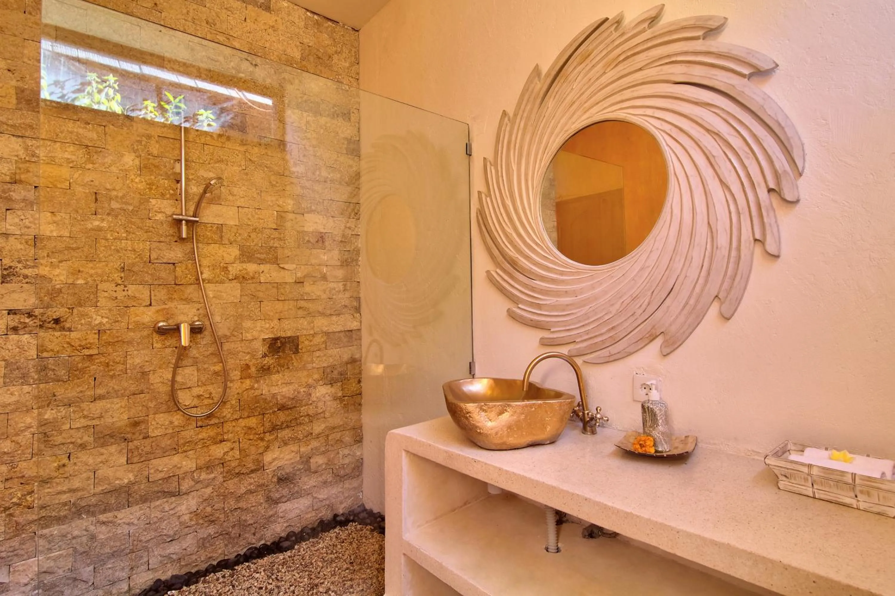 Sannyas Boutique Hotel