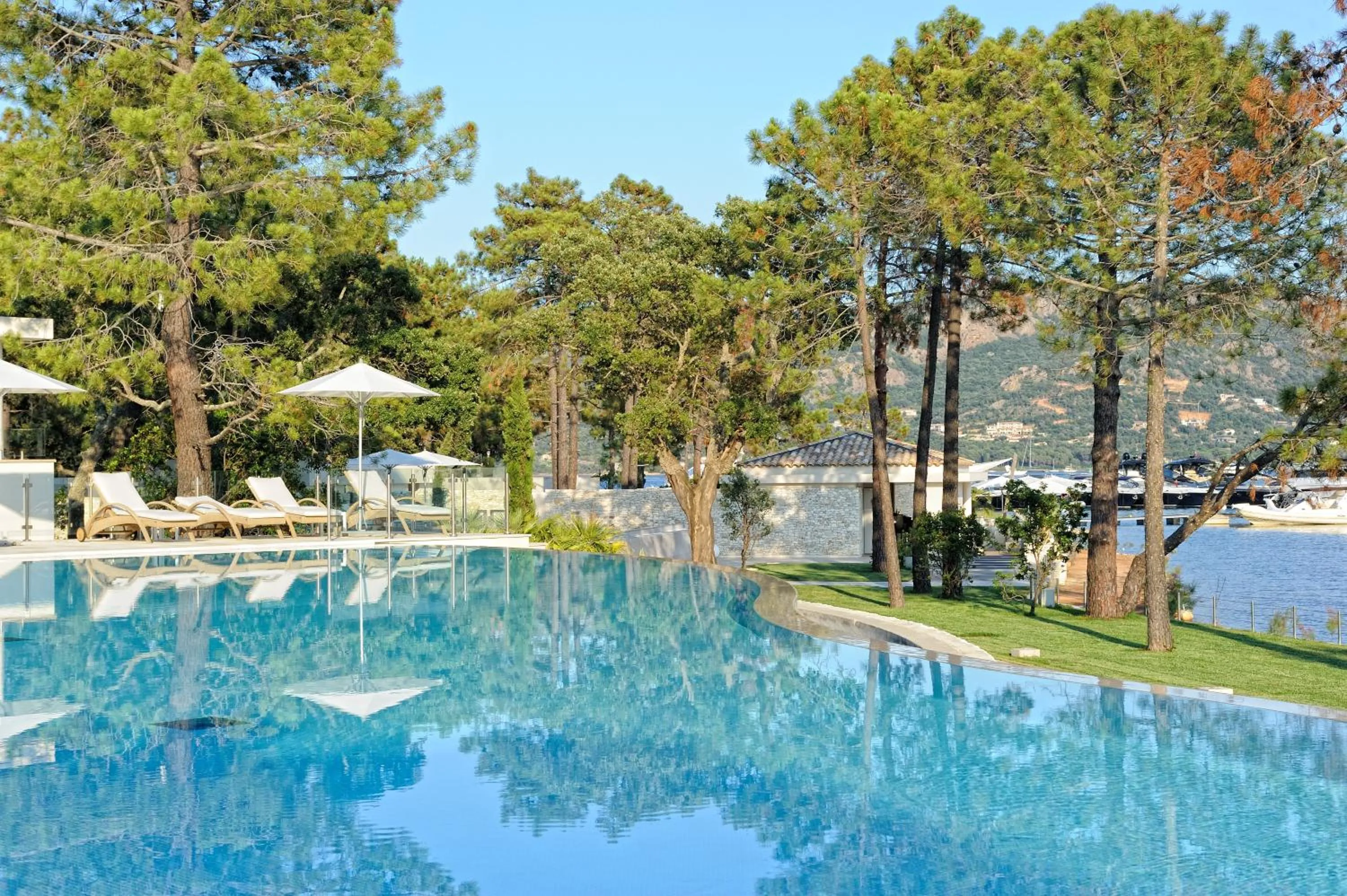 Swimming pool in Hotel Don Cesar