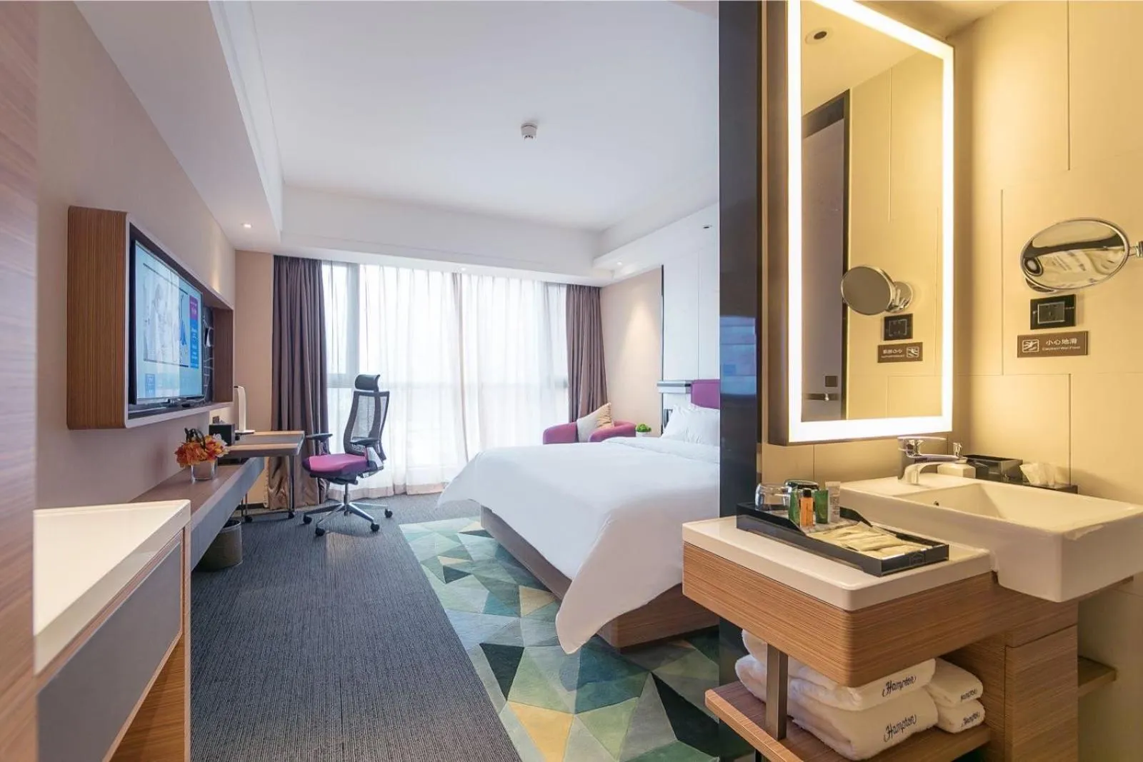 Bed in Hampton by Hilton Zhengzhou High-Tech Zone