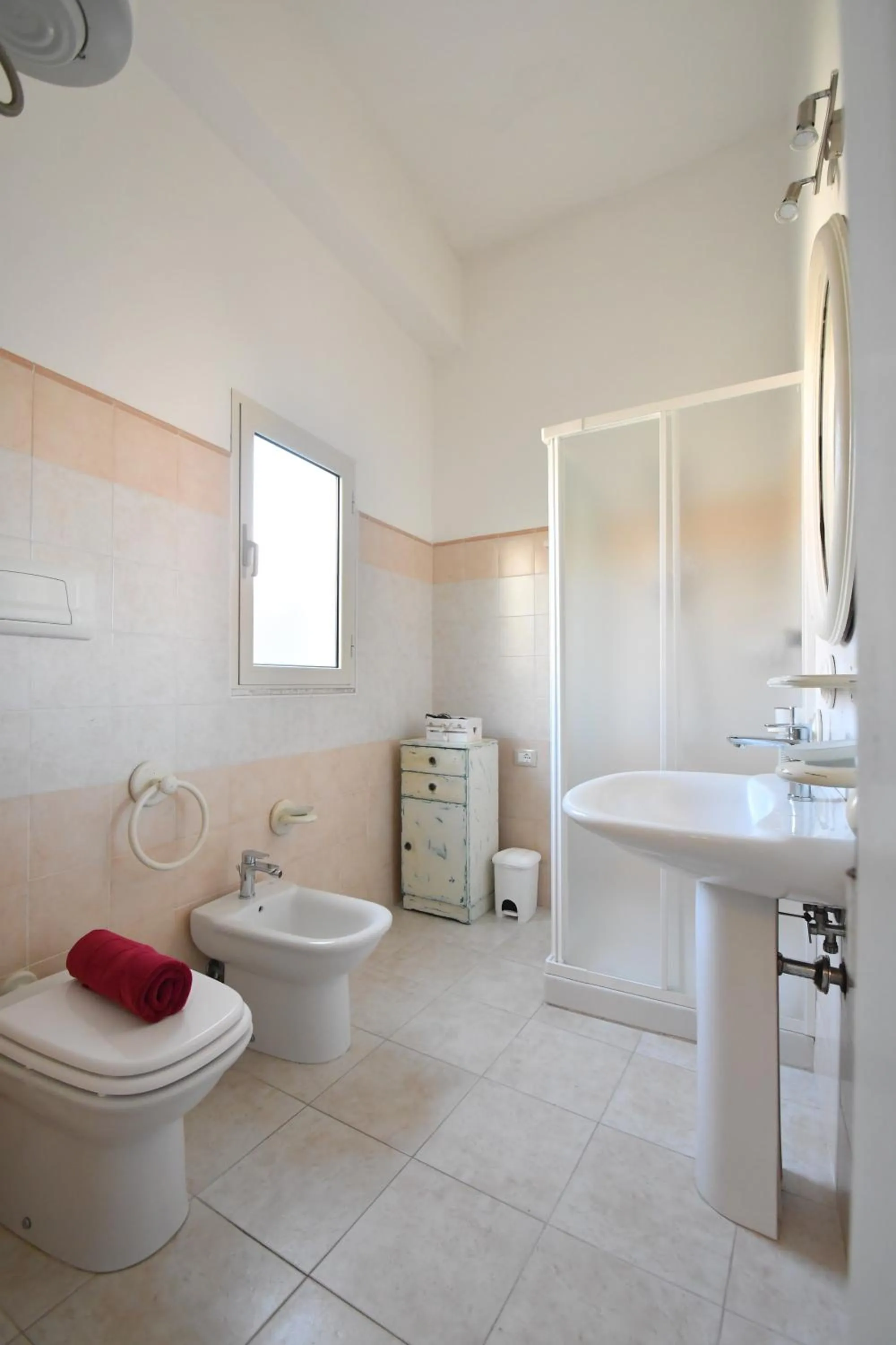 Bathroom in B&B Sa domo de sos Massaios