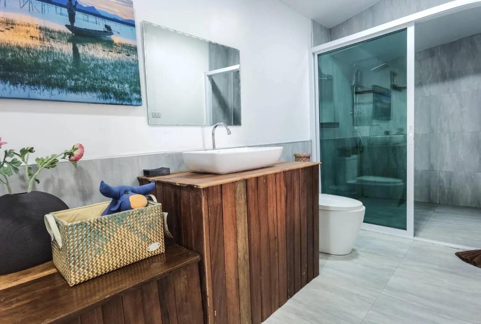 Shower in Varni Homestay