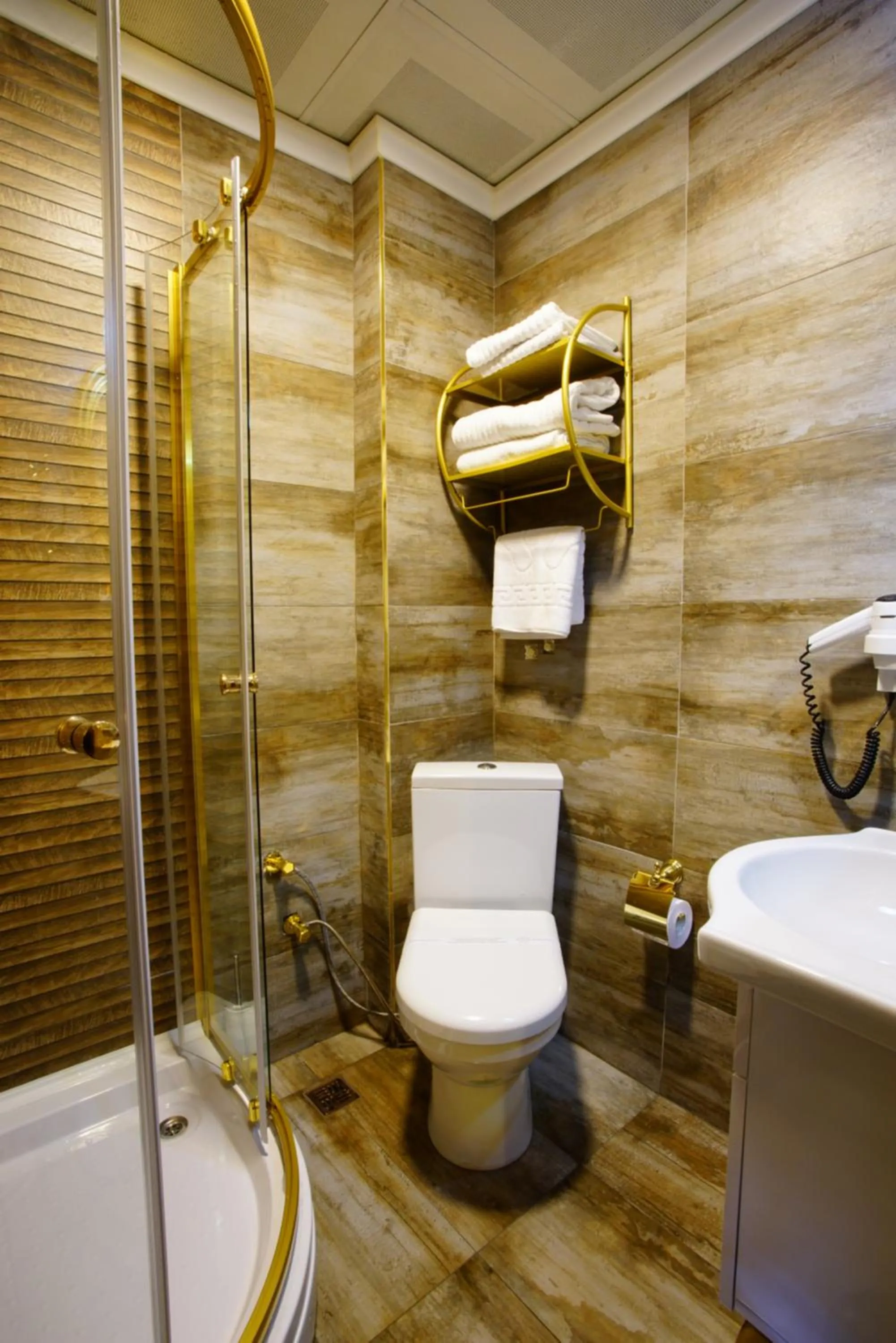 Bathroom in Tahir Aga Konagi Hotel