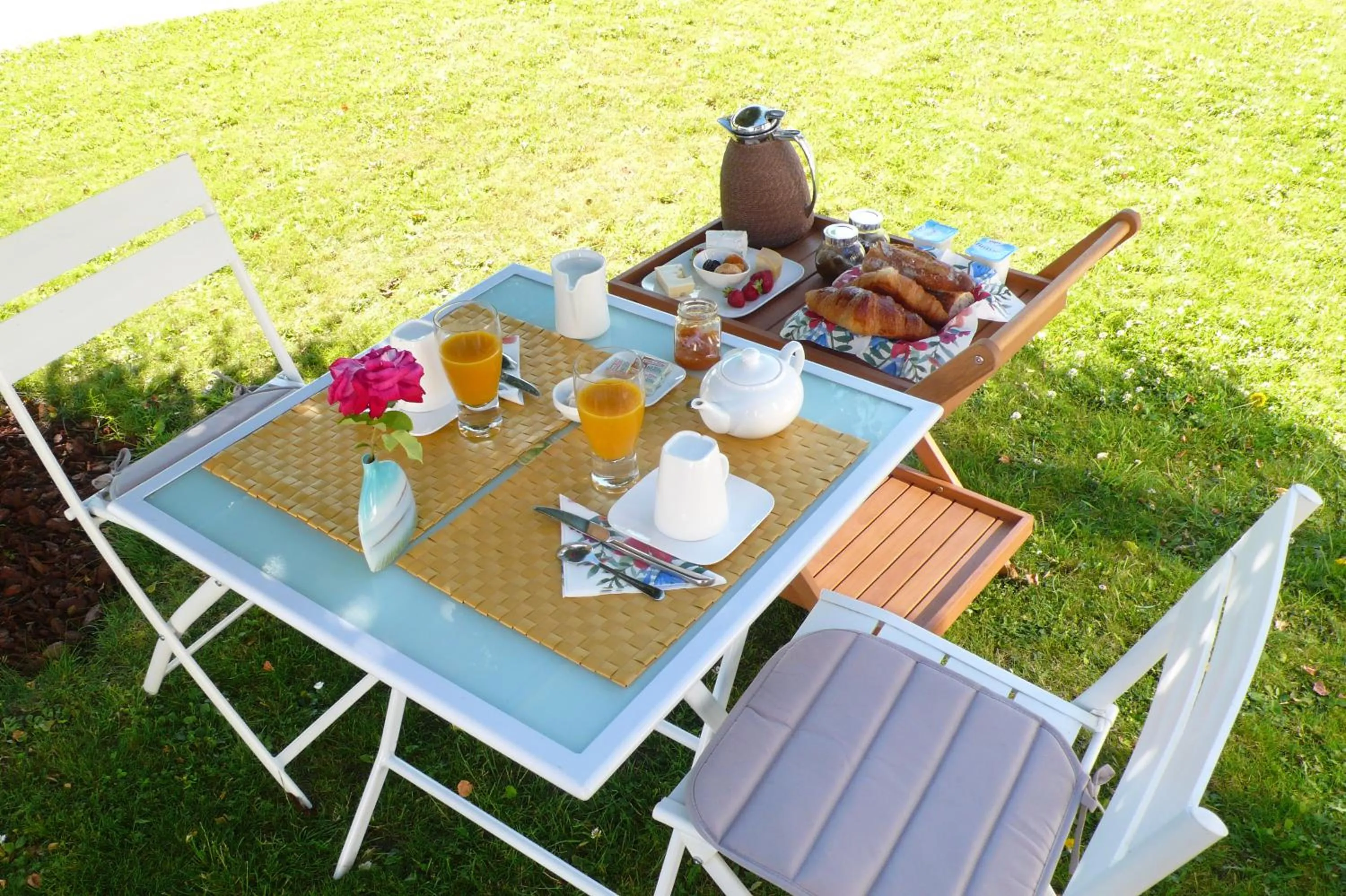 Continental breakfast in Les Paridés