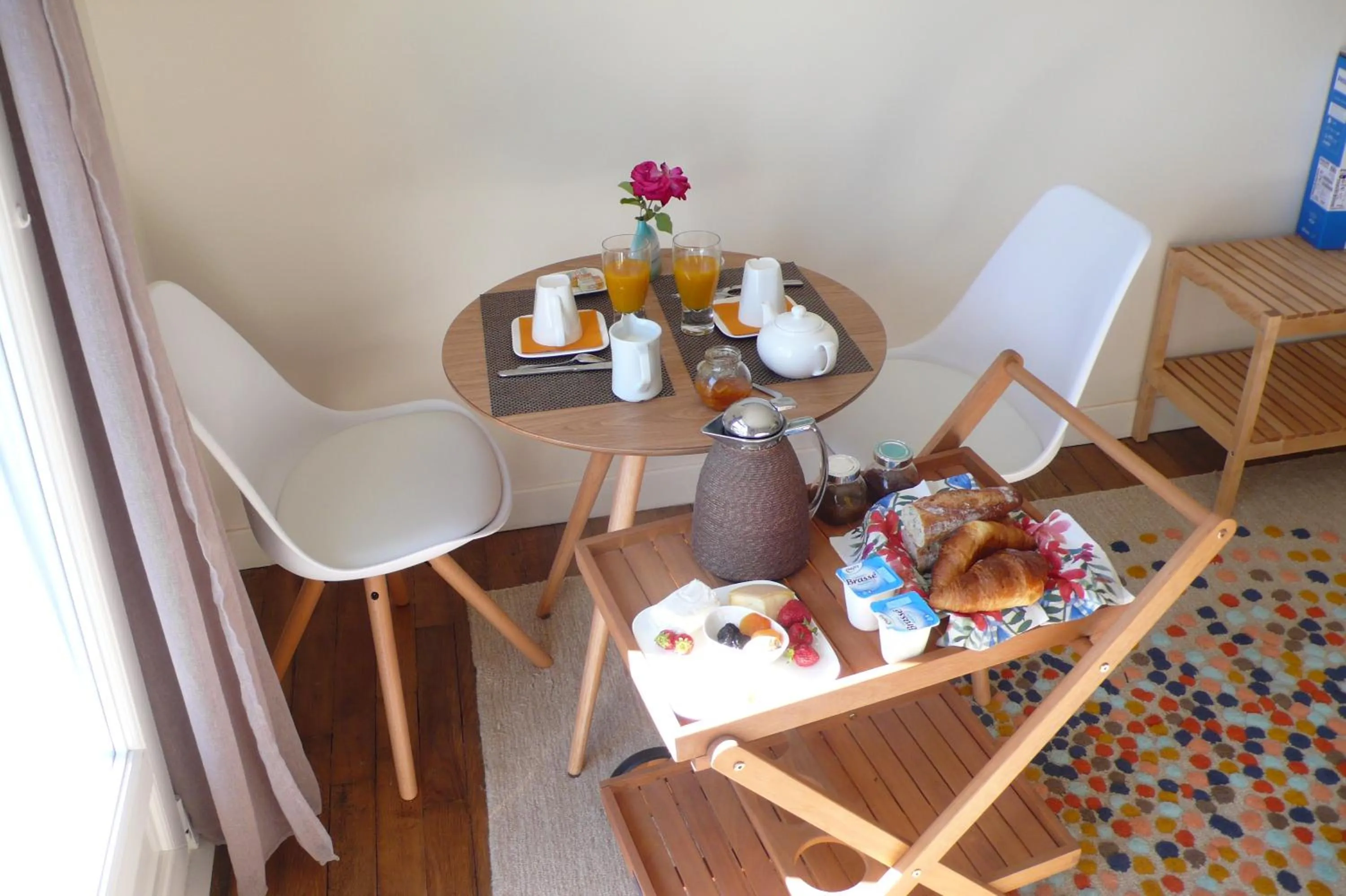 Continental breakfast in Les Paridés