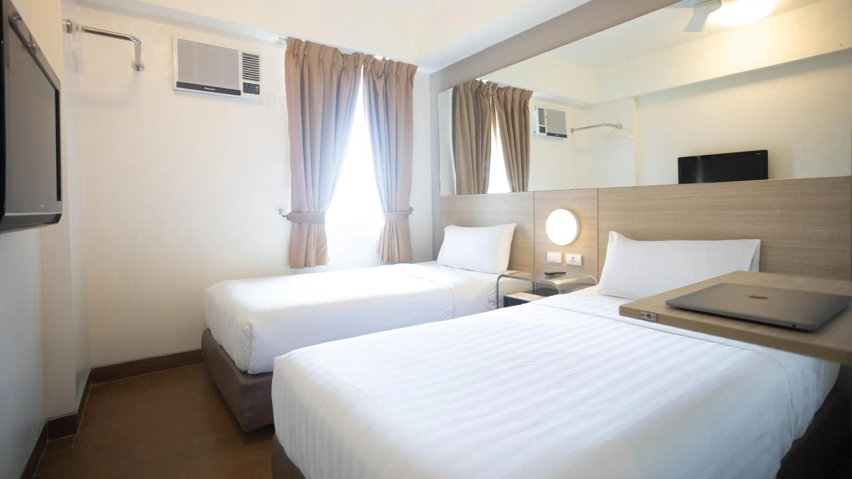 Bed in Red Planet Cebu