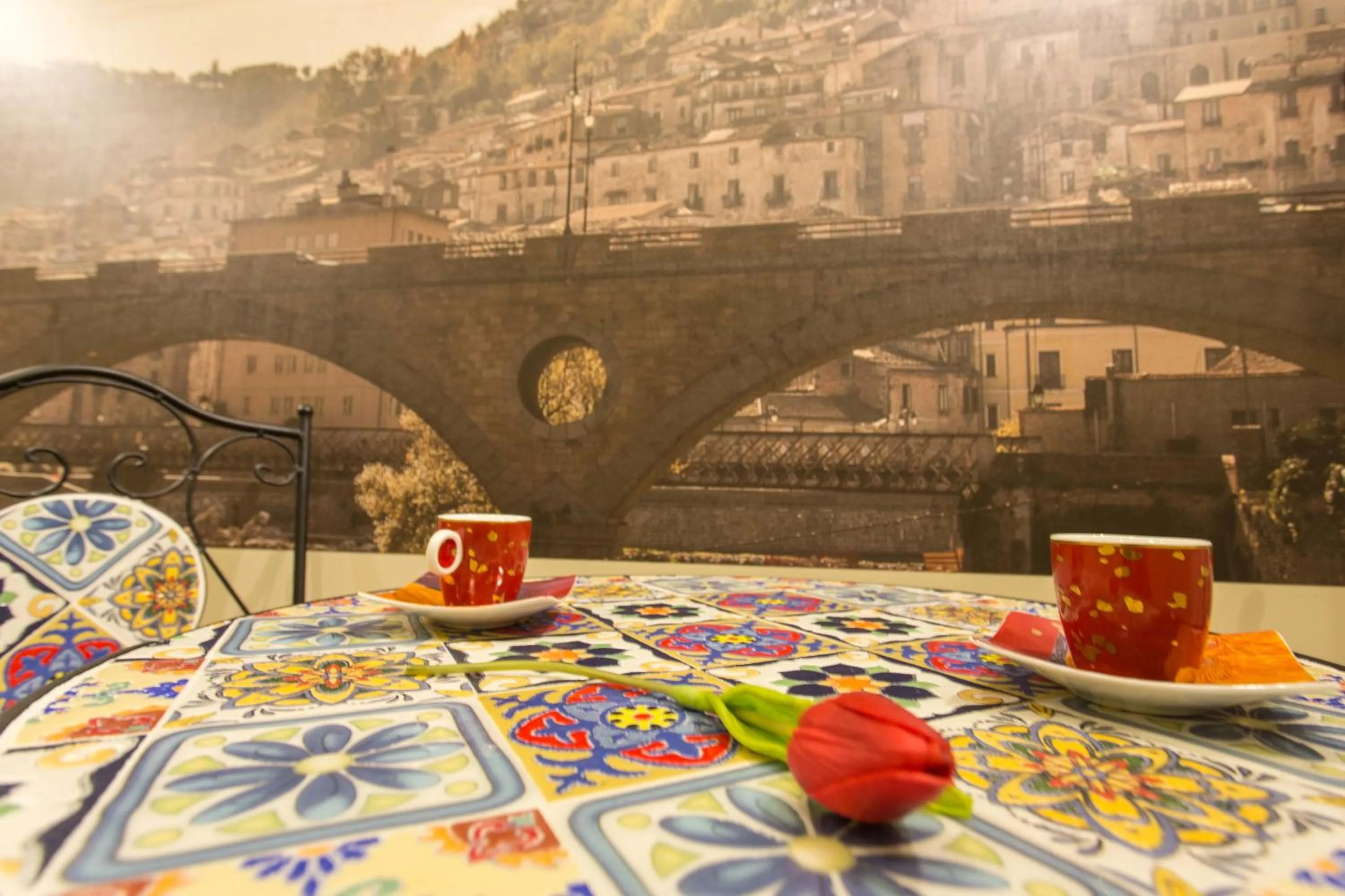 Decorative detail in Le Affacciate Bruzie Home Guest House