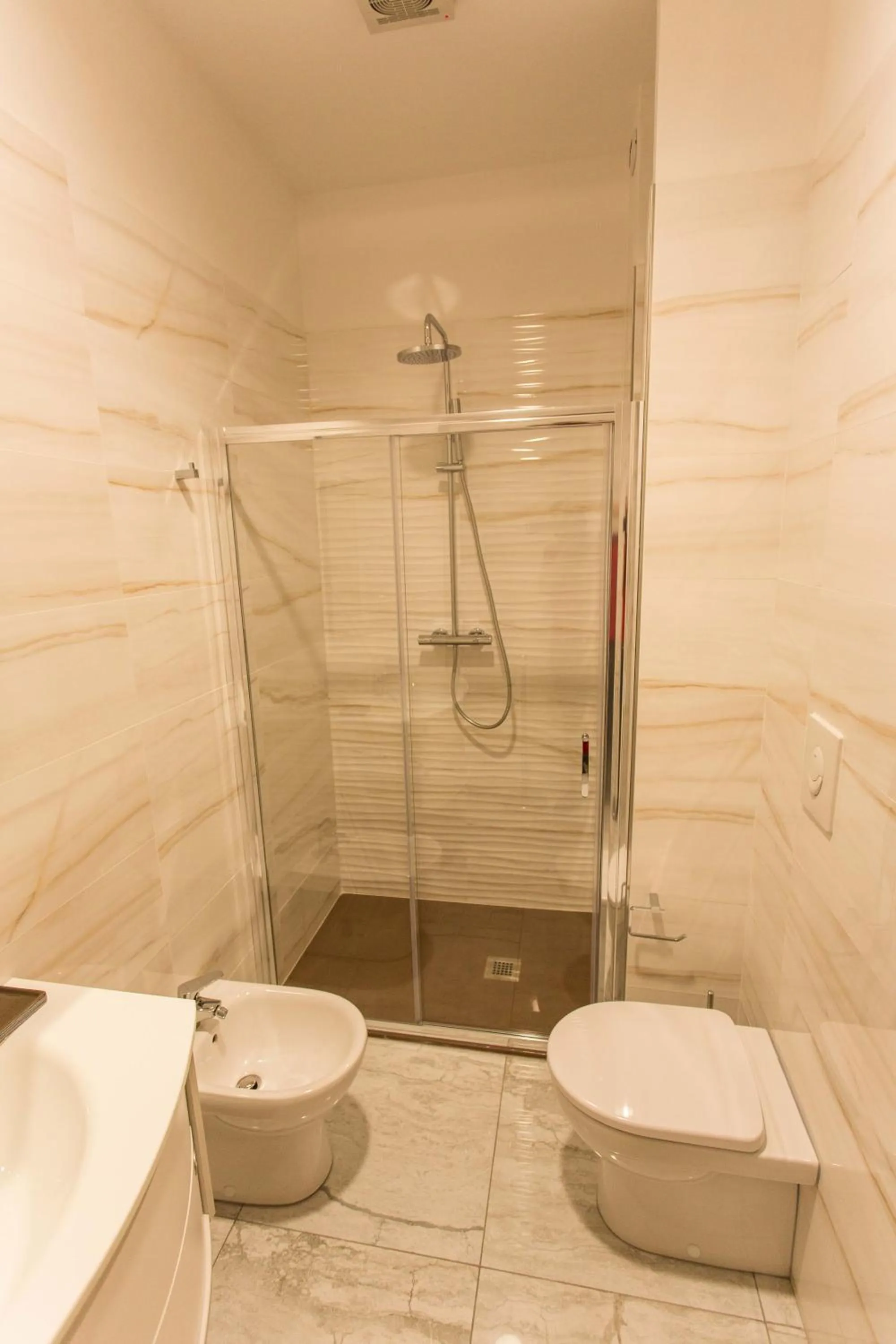 Le Affacciate Bruzie Home Guest House