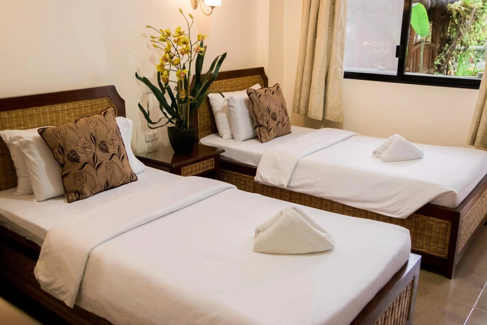 Bed in Marick Beach Resort