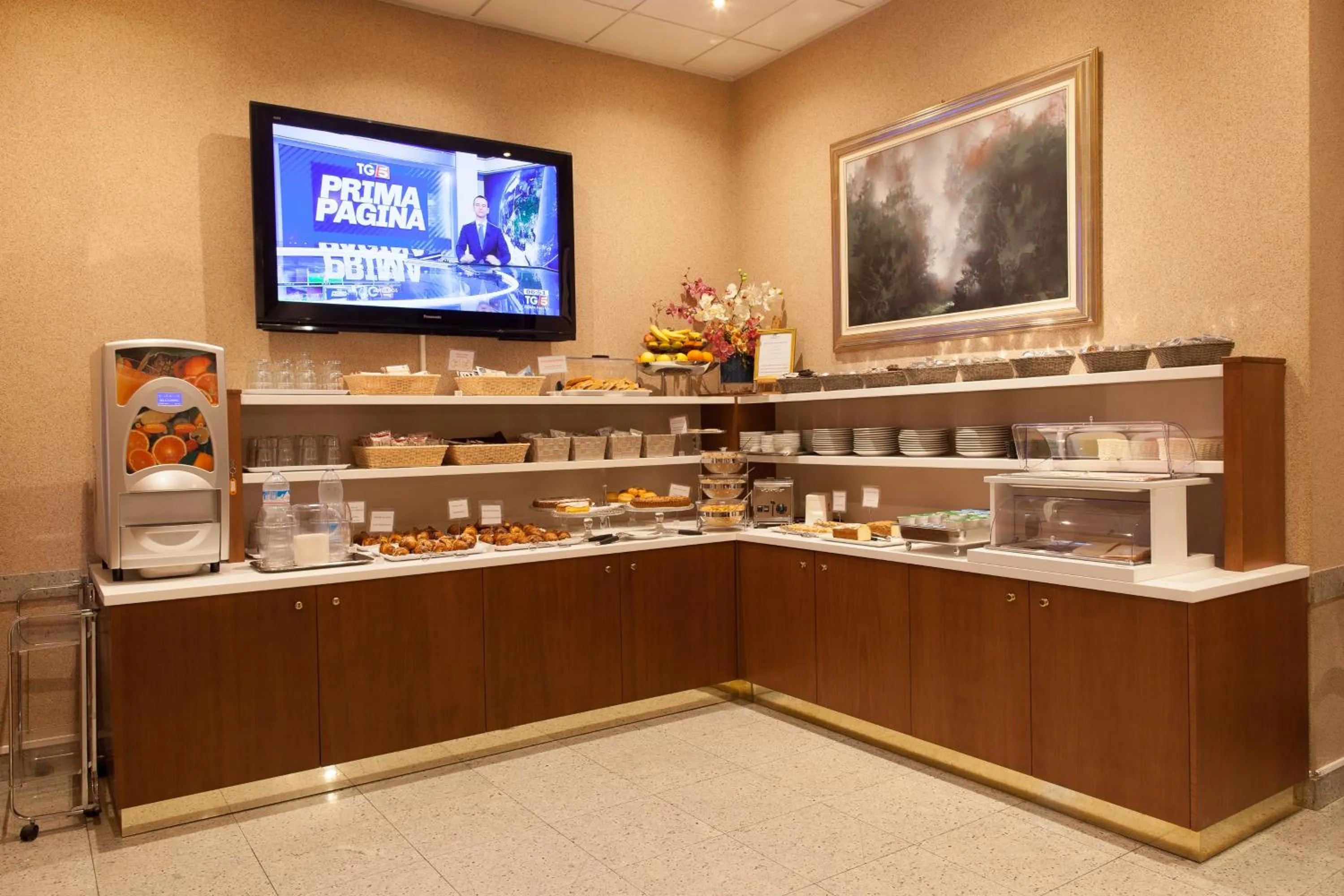 Buffet breakfast in Hotel Tirreno