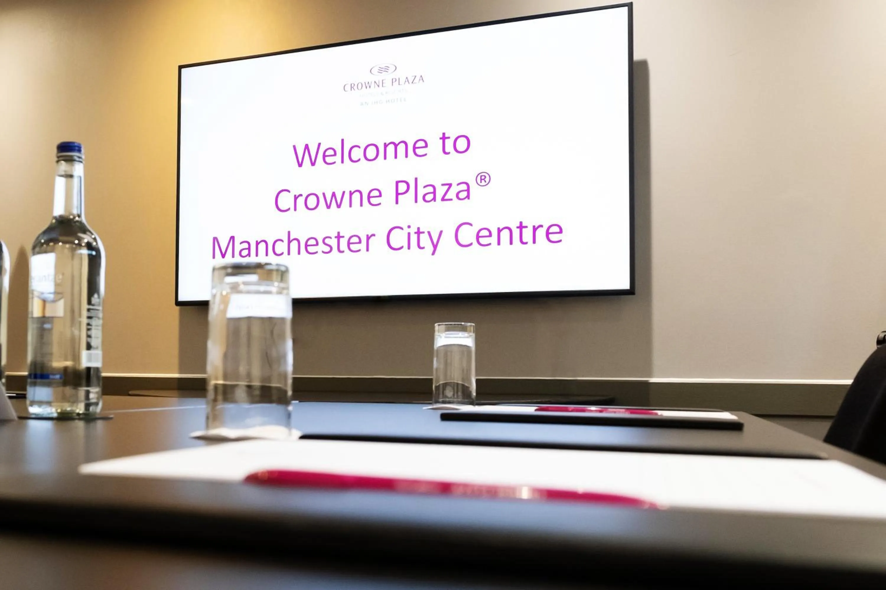 Meeting/conference room in Crowne Plaza Manchester City Centre by IHG