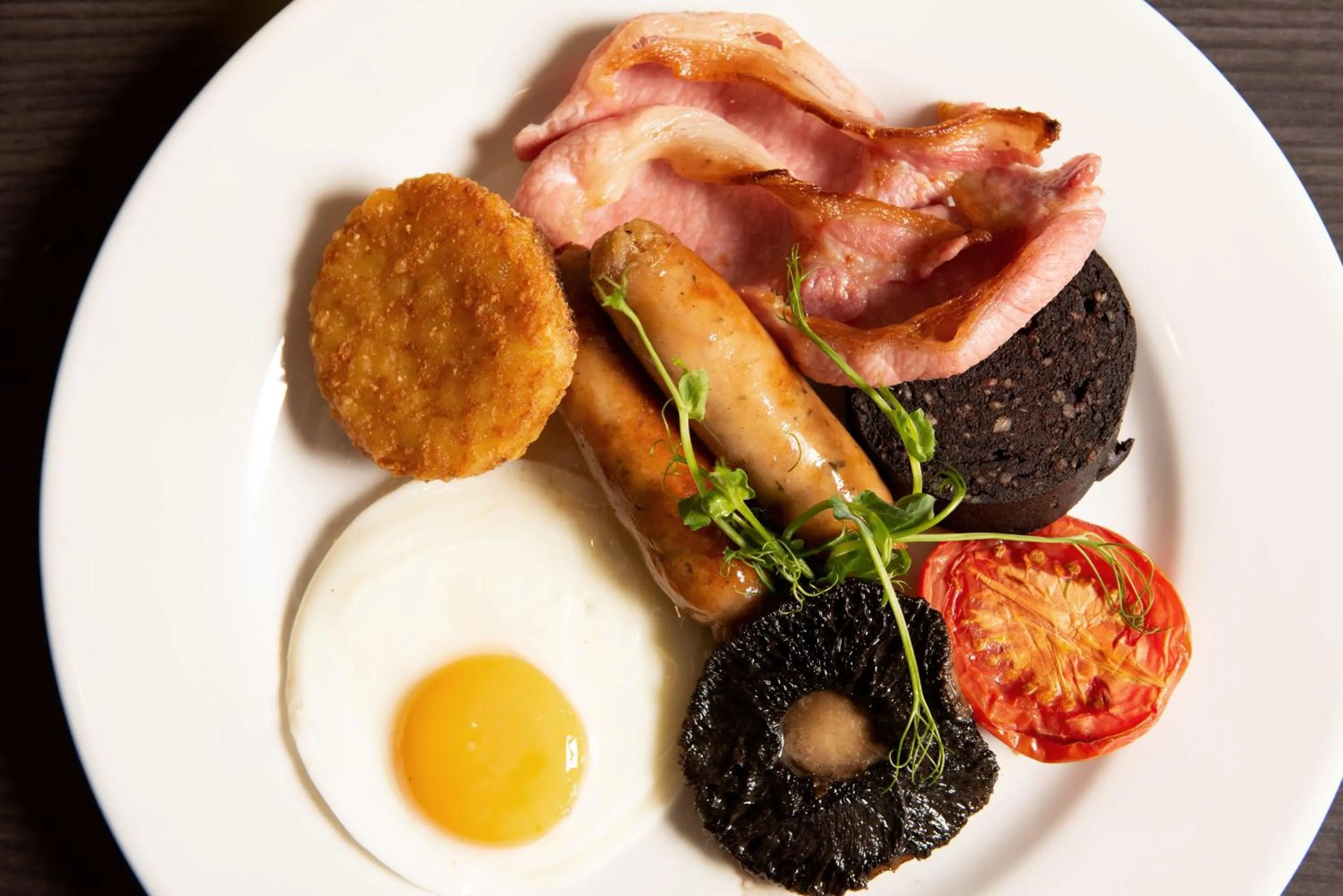 Breakfast in Crowne Plaza Manchester City Centre by IHG