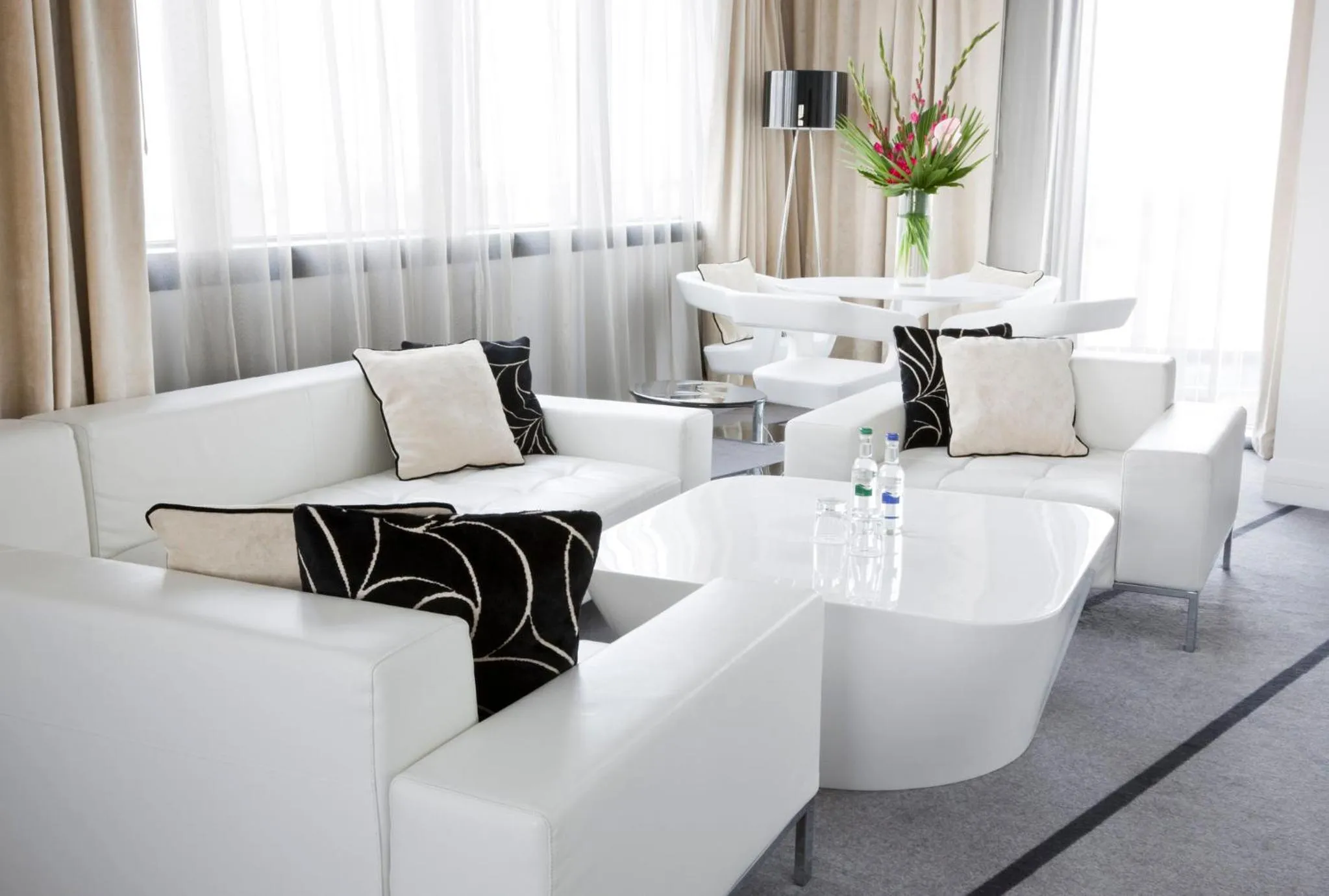 Bedroom in Crowne Plaza Manchester City Centre by IHG