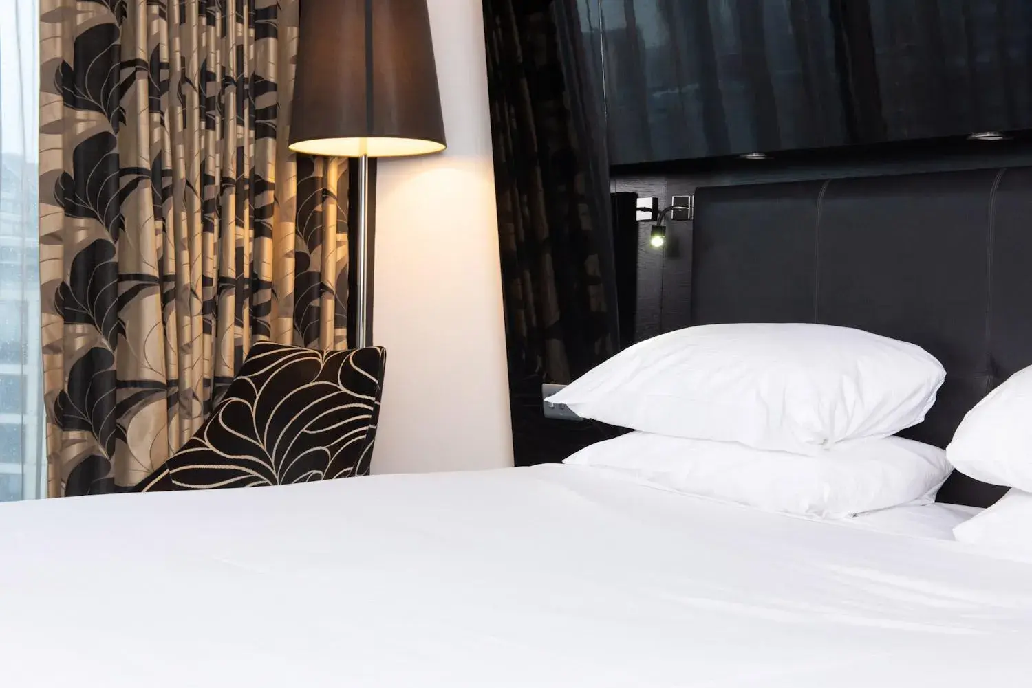 Premium Room in Crowne Plaza Manchester City Centre by IHG Premium Room in Crowne Plaza Manchester City Centre by IHG