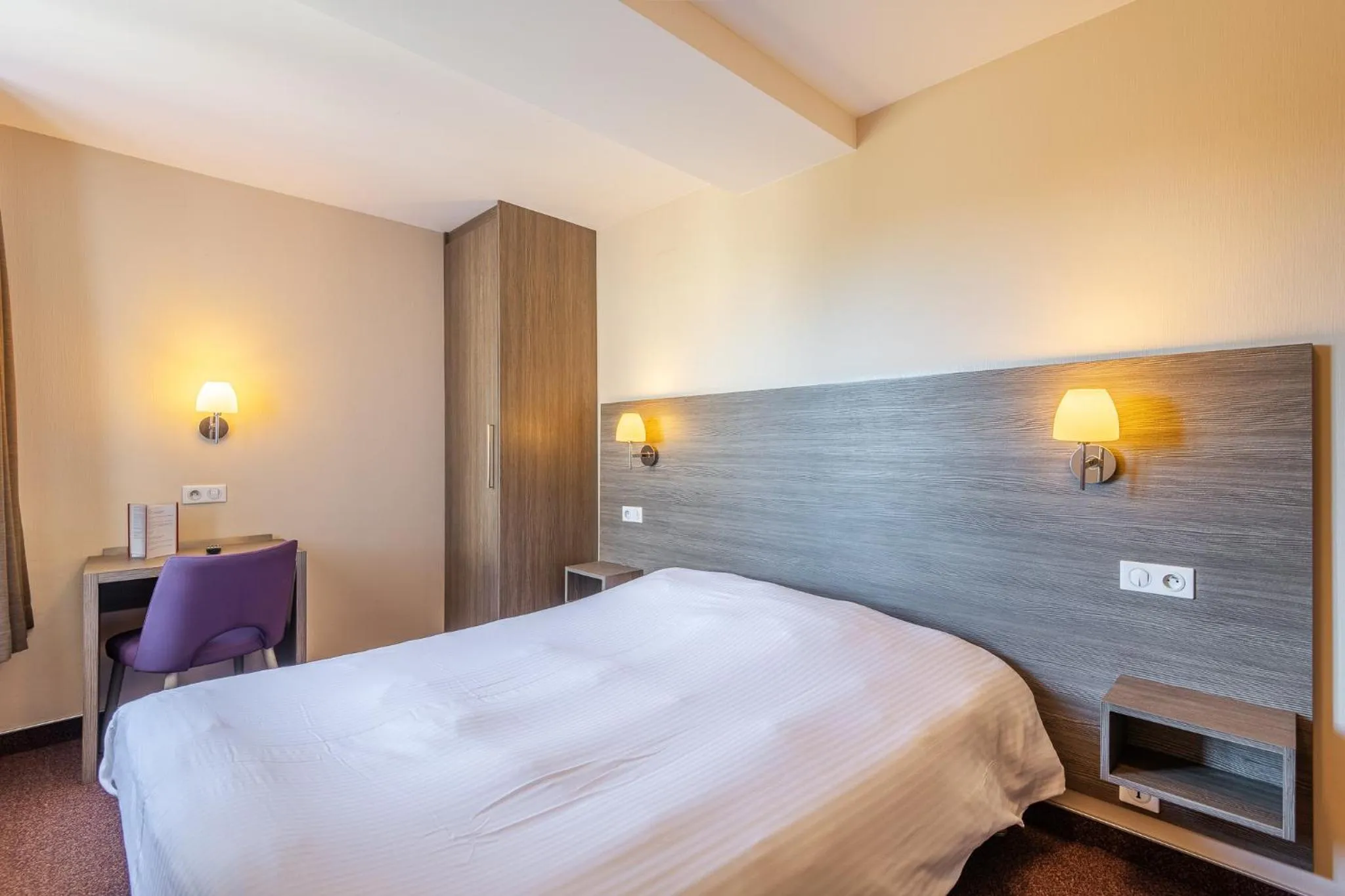 Bed in Hôtel Restaurant Oberlé