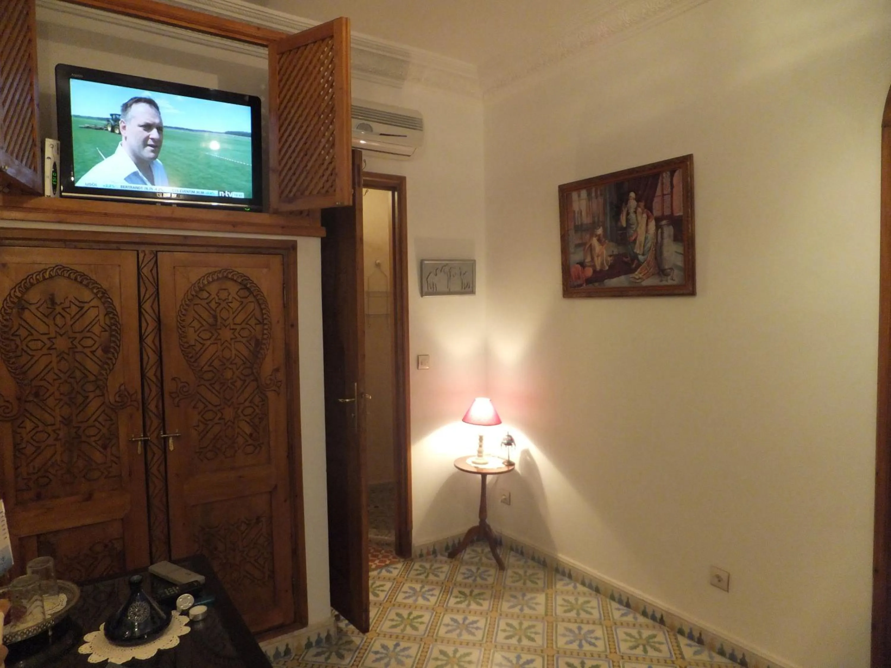 Photo of the whole room in Riad Mouna