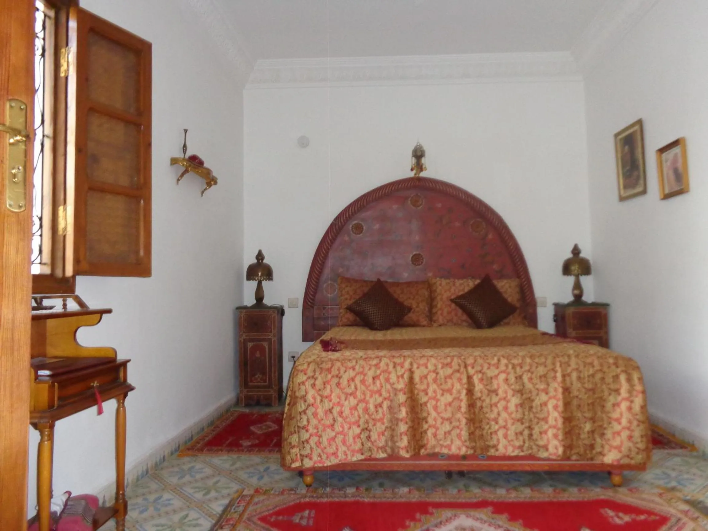 Bedroom, Bed in Riad Mouna