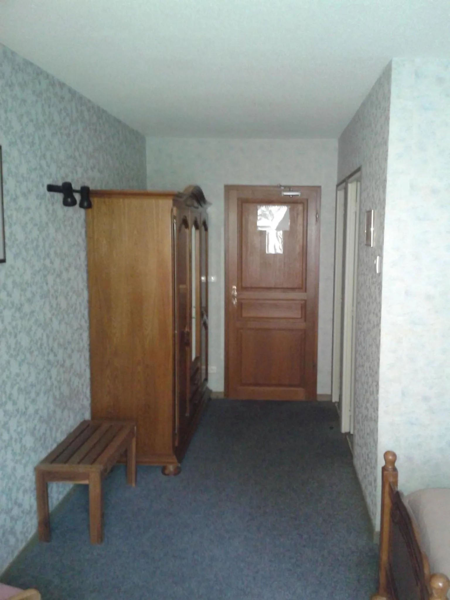 Decorative detail in Logis Hôtel Restaurant Hostellerie de l'Étoile