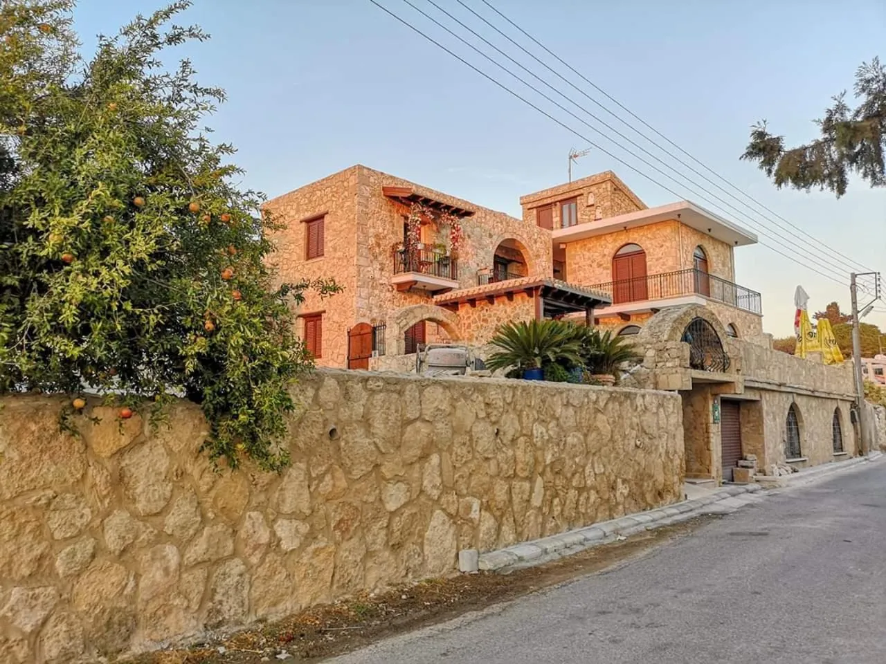 Hanna Koumi Boutique Hotel