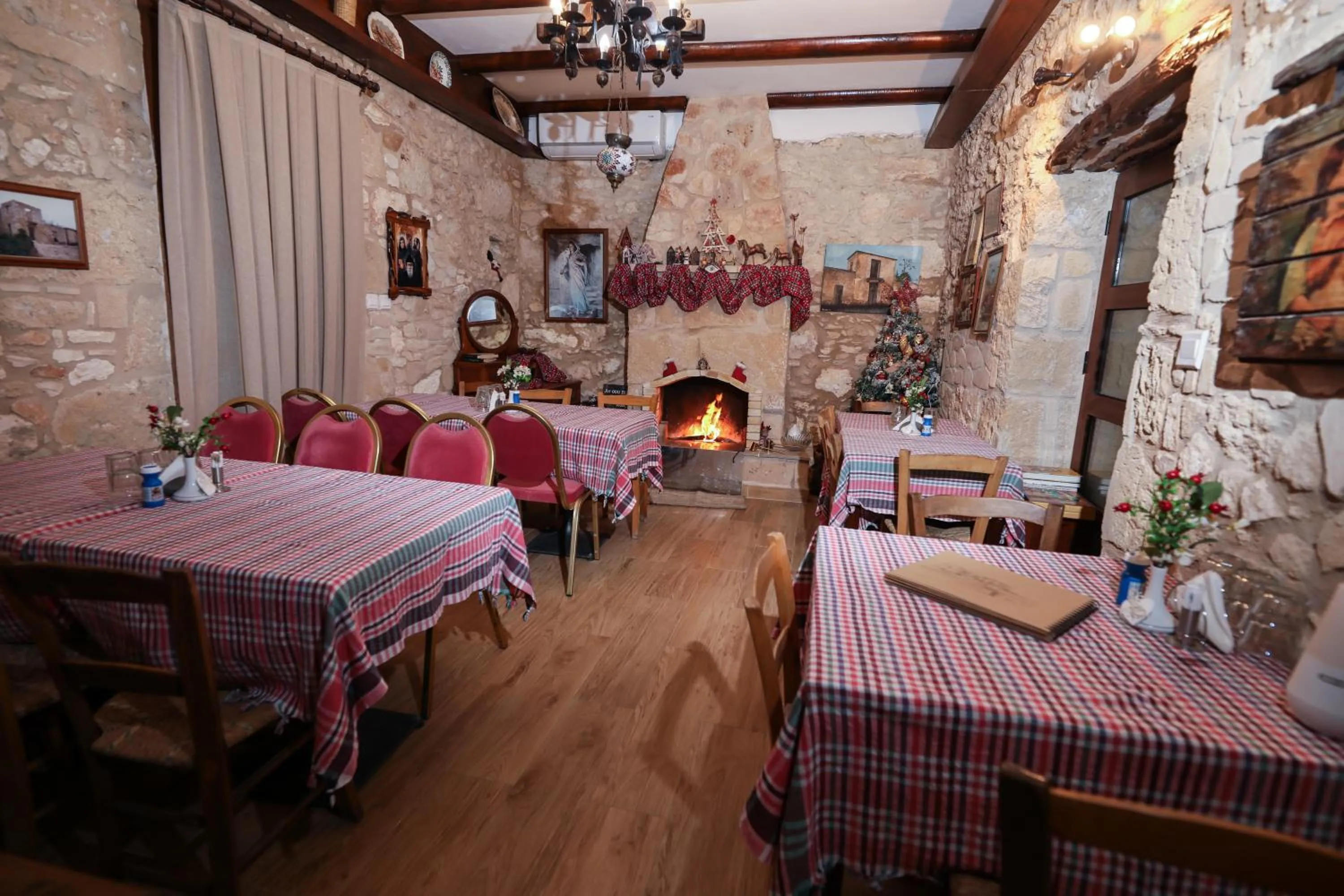 Hanna Koumi Boutique Hotel