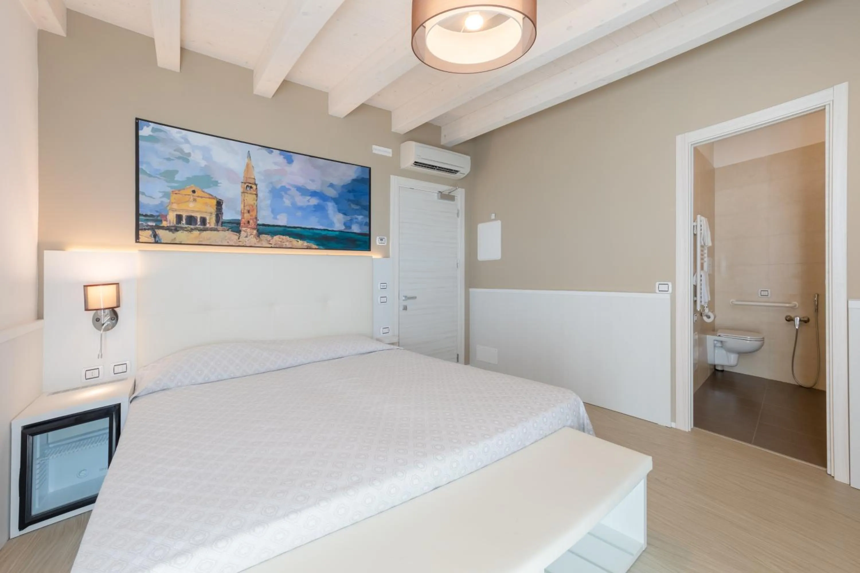 Bed in Hotel Garni' Serena