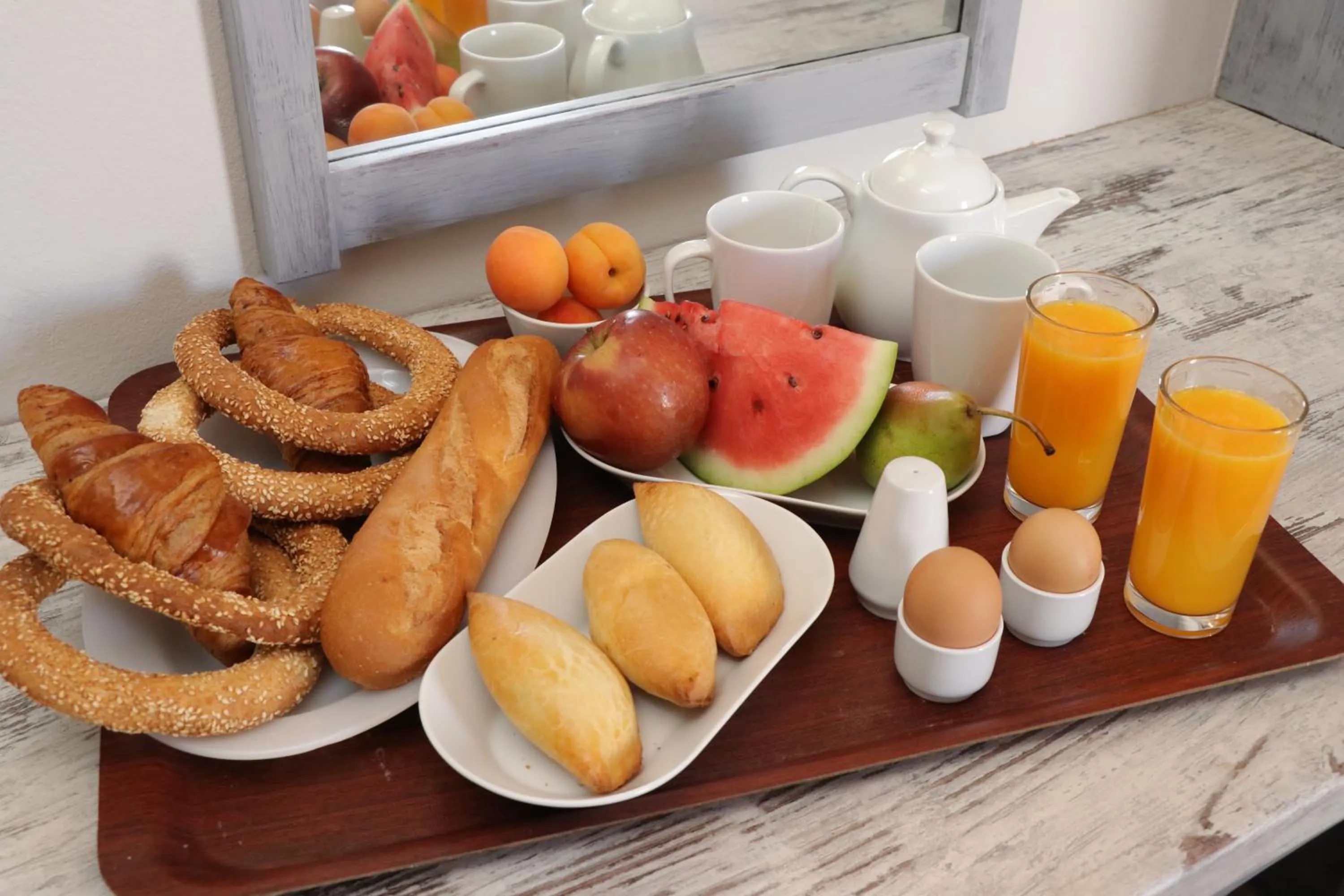 Continental breakfast in Grace Hotel & Studios