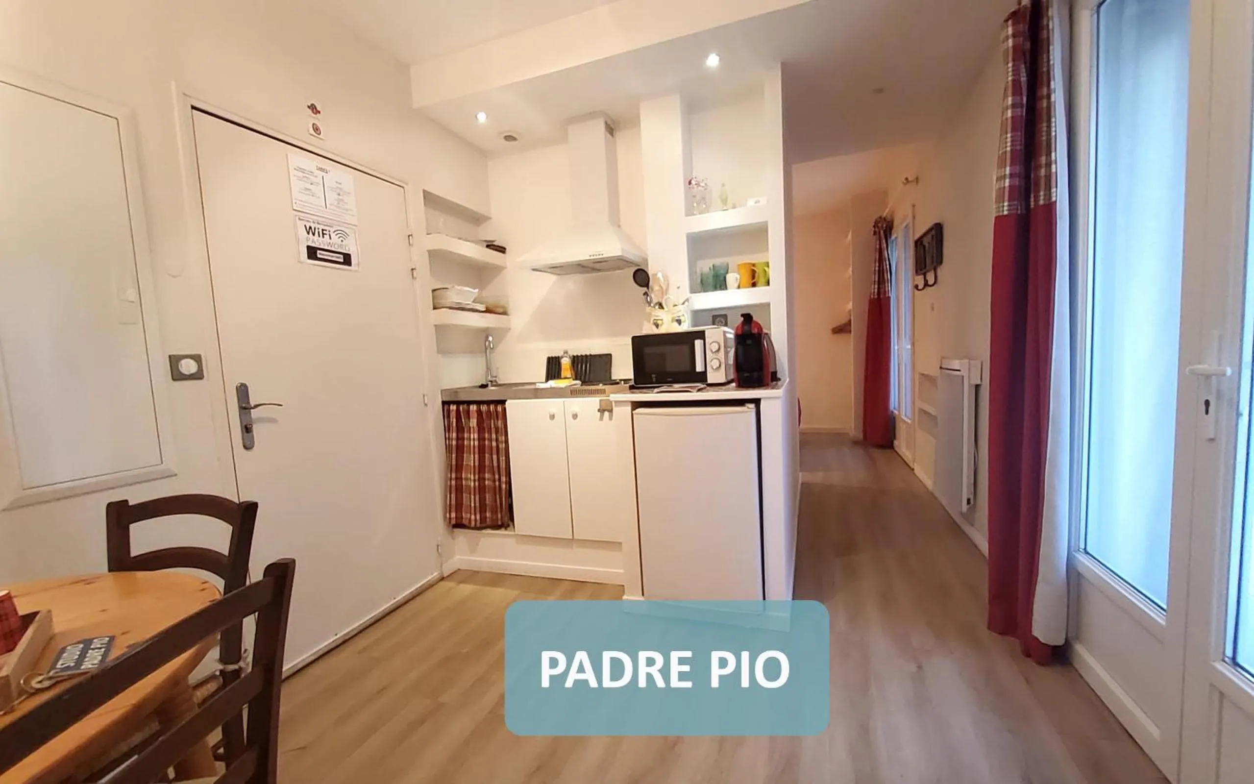 Kitchen or kitchenette in la Résidence Berceau de Bernadette - Bernadette's cradle - Near Bernadette'House