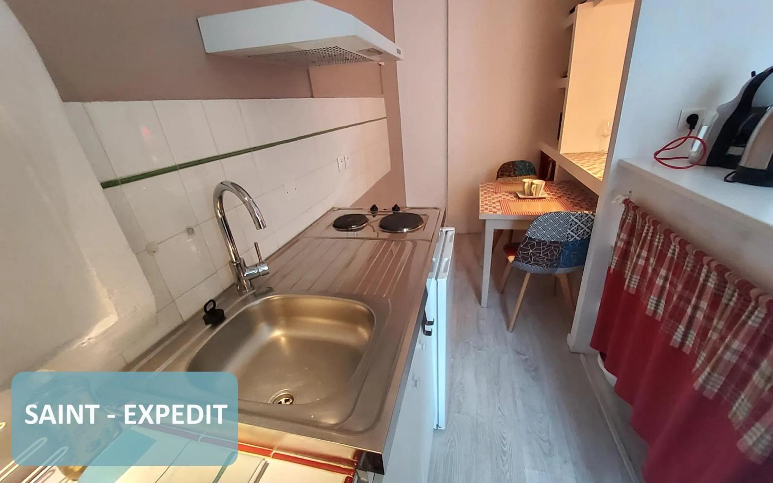 Kitchen or kitchenette in la Résidence Berceau de Bernadette - Bernadette's cradle - Near Bernadette'House