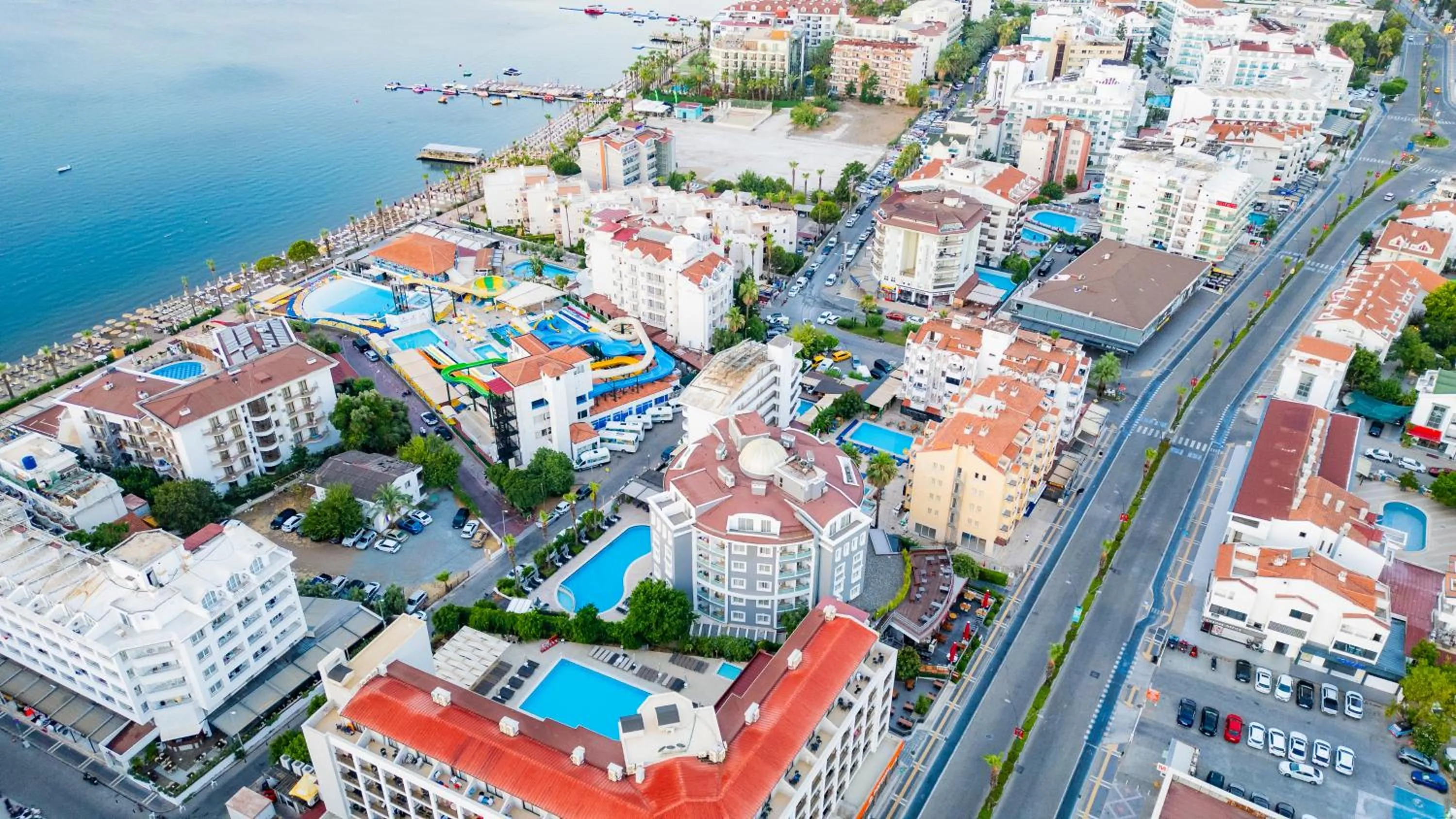 Property building in Motto Premium Hotel&Spa