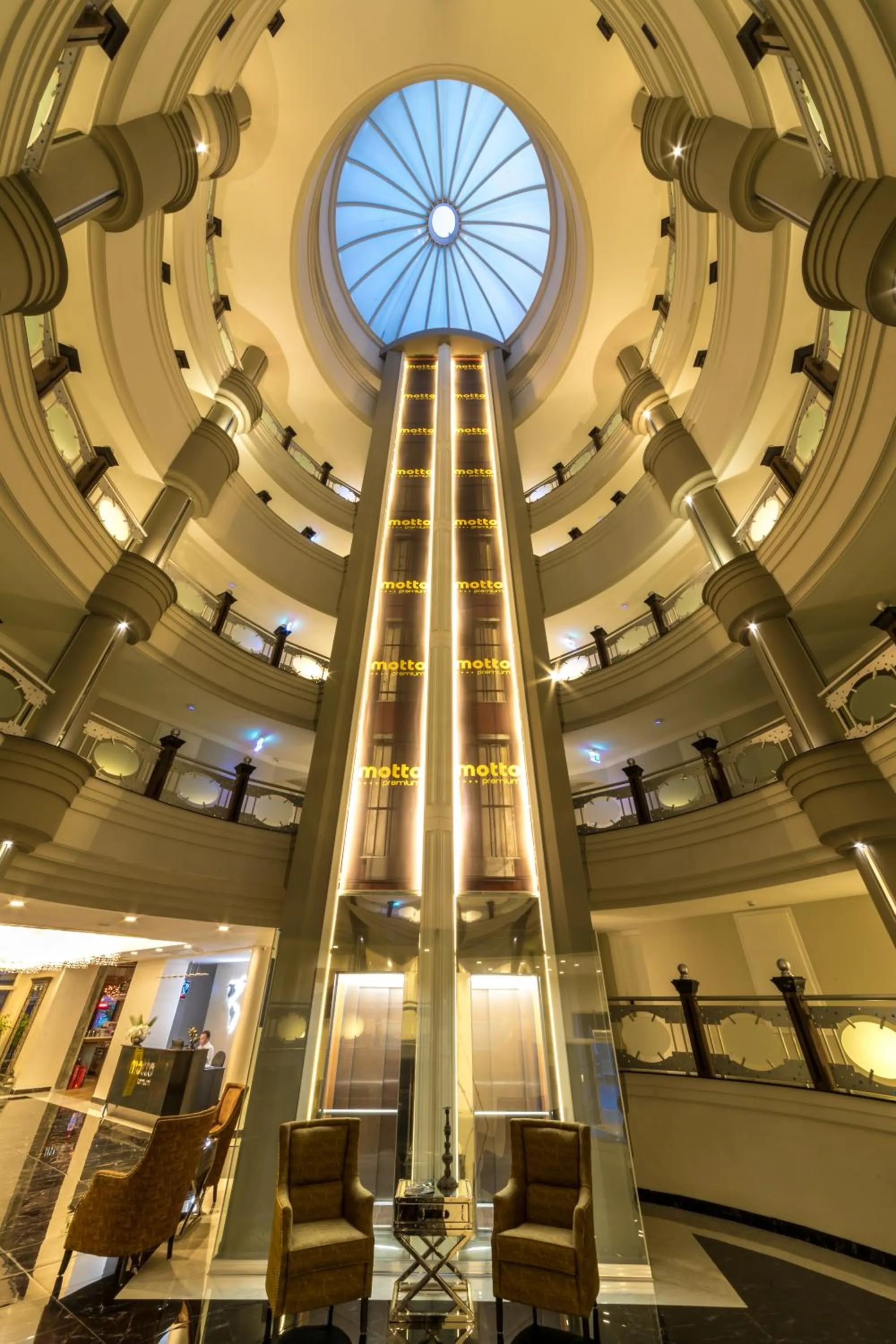 Lobby or reception in Motto Premium Hotel&Spa