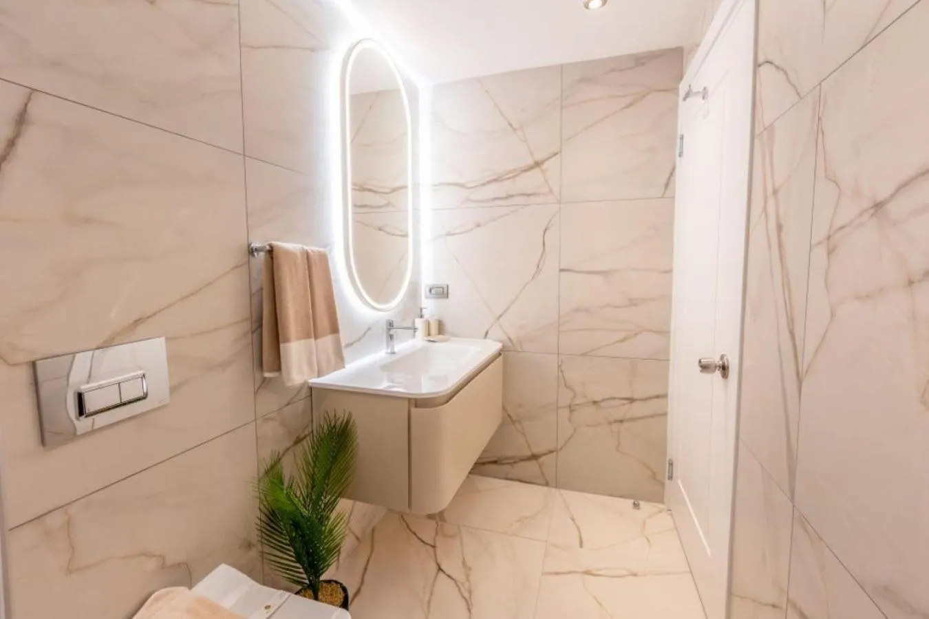 Toilet in Motto Premium Hotel&Spa