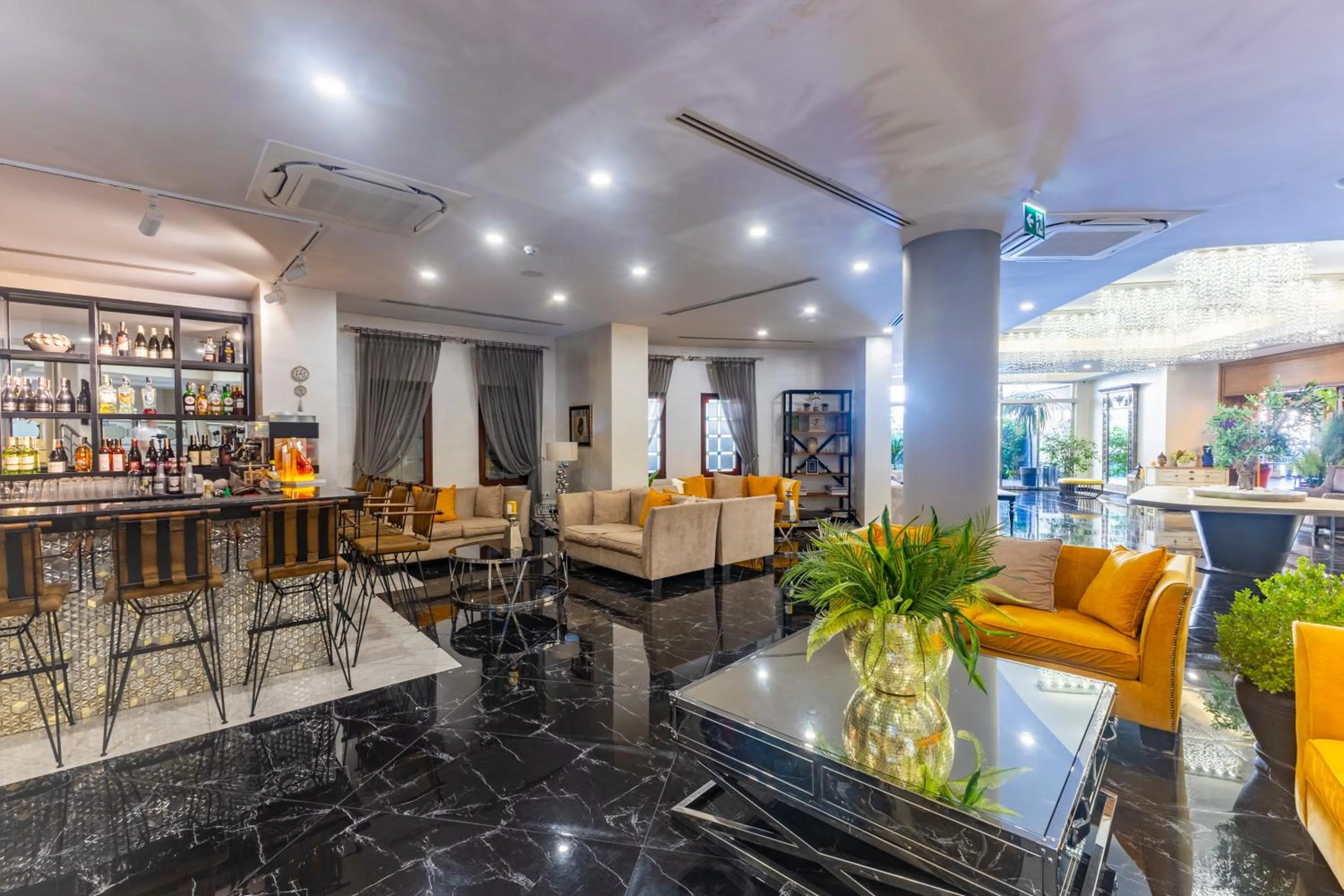 Lobby or reception in Motto Premium Hotel&Spa