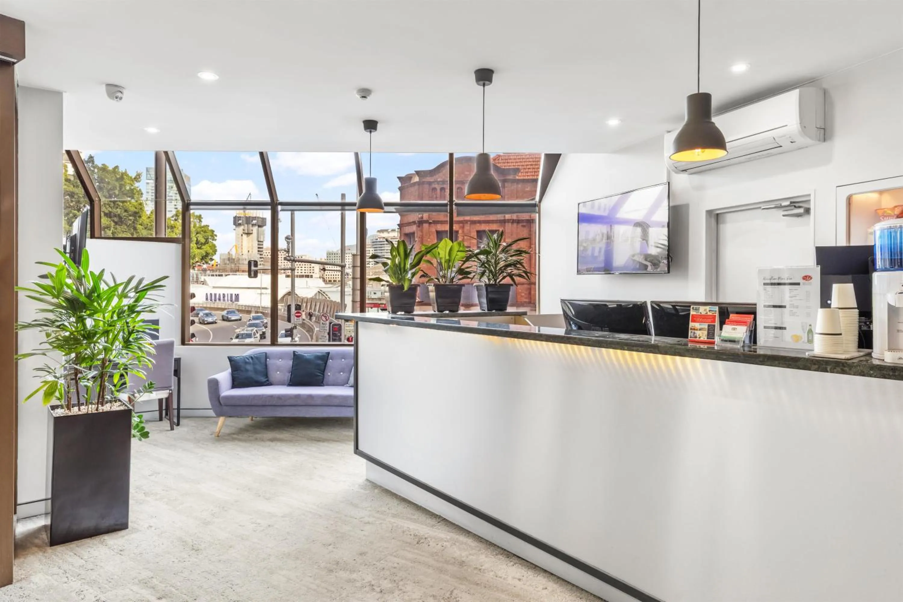 Lobby or reception in Metro Apartments on Darling Harbour