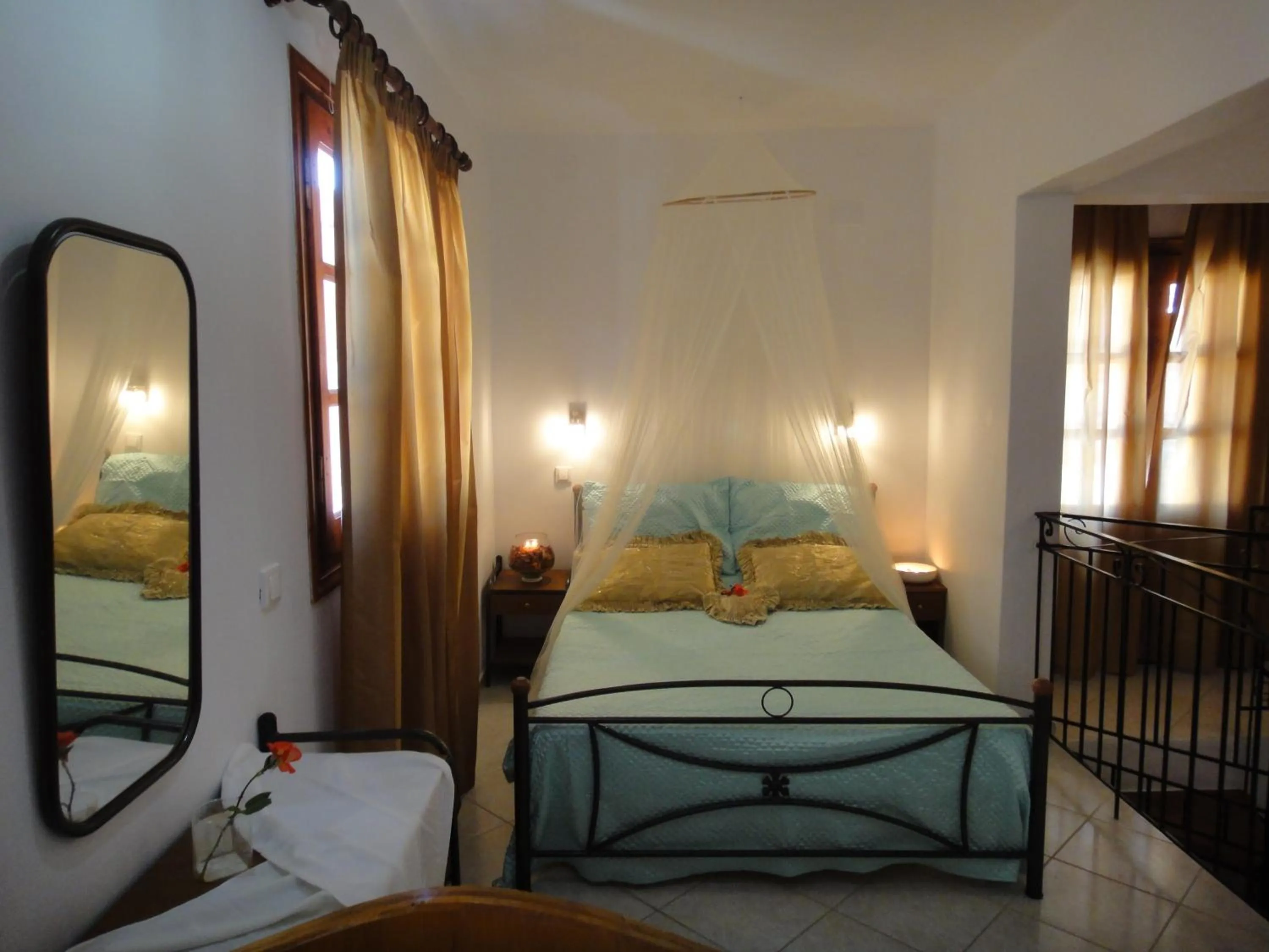 Bedroom in Captain's Suites