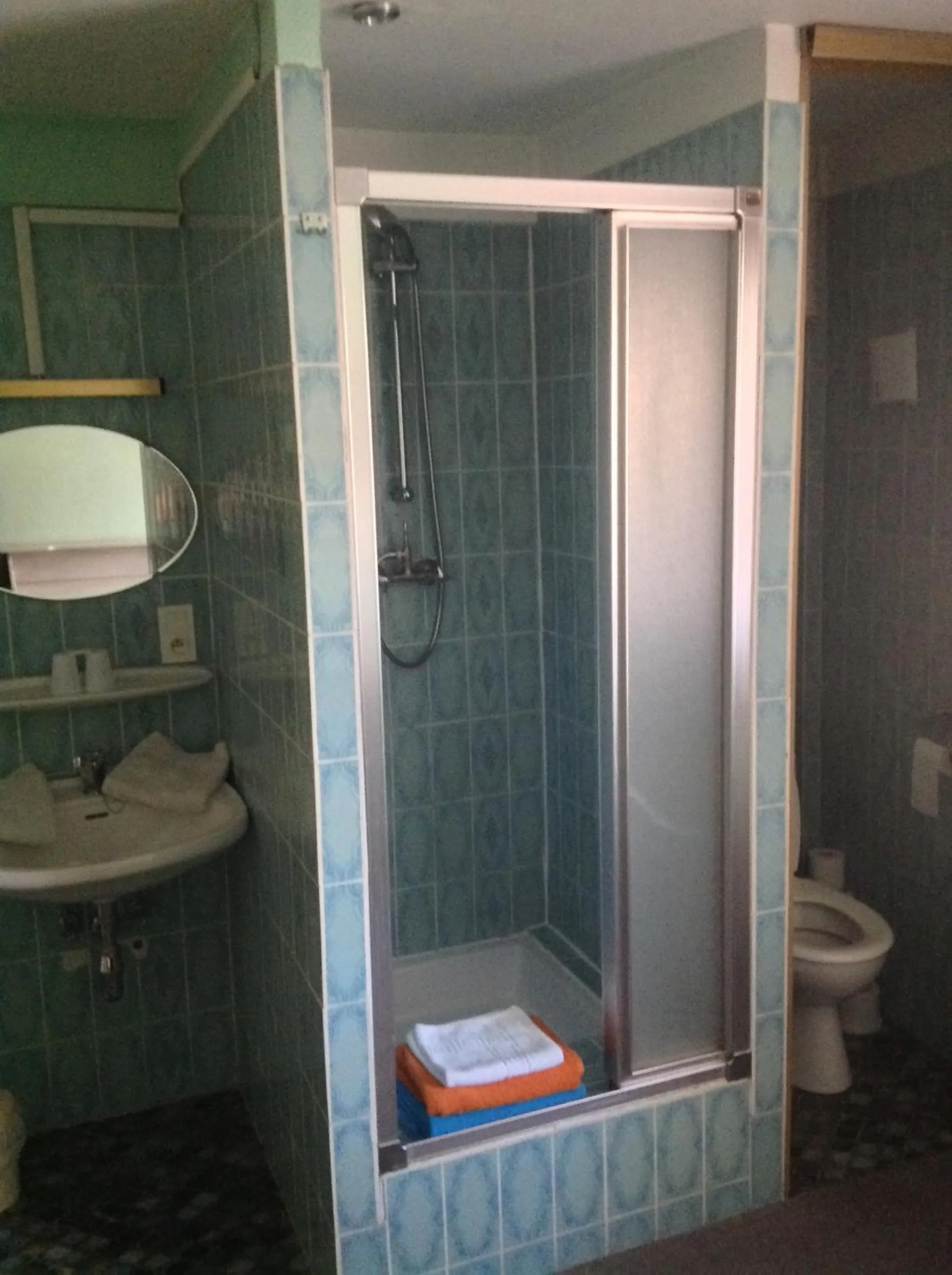 Bathroom in Hôtel Restaurant Zum Schnogaloch