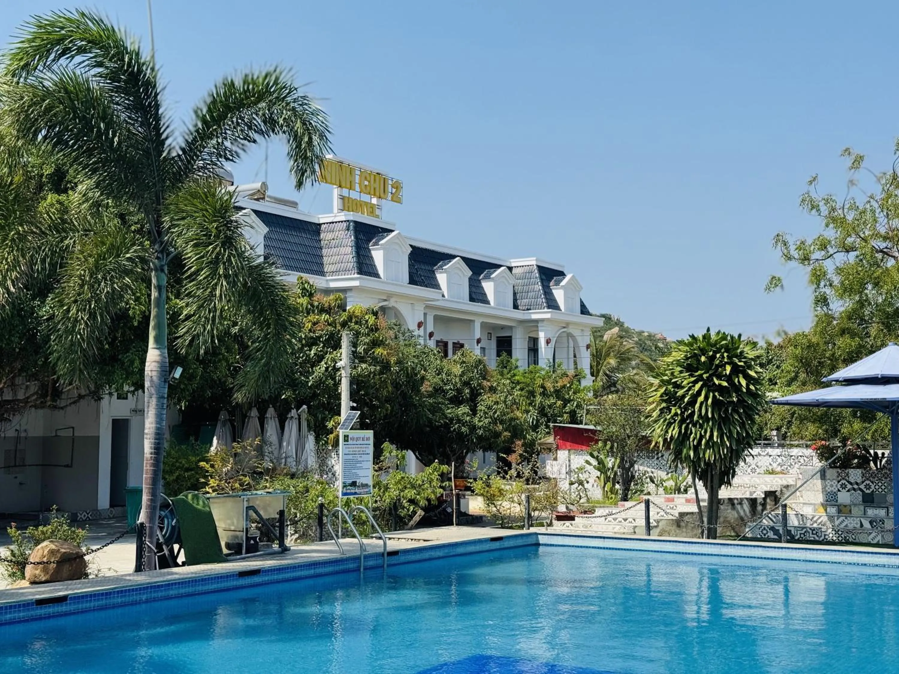 Swimming pool in Ninh Chu 2 Hotel