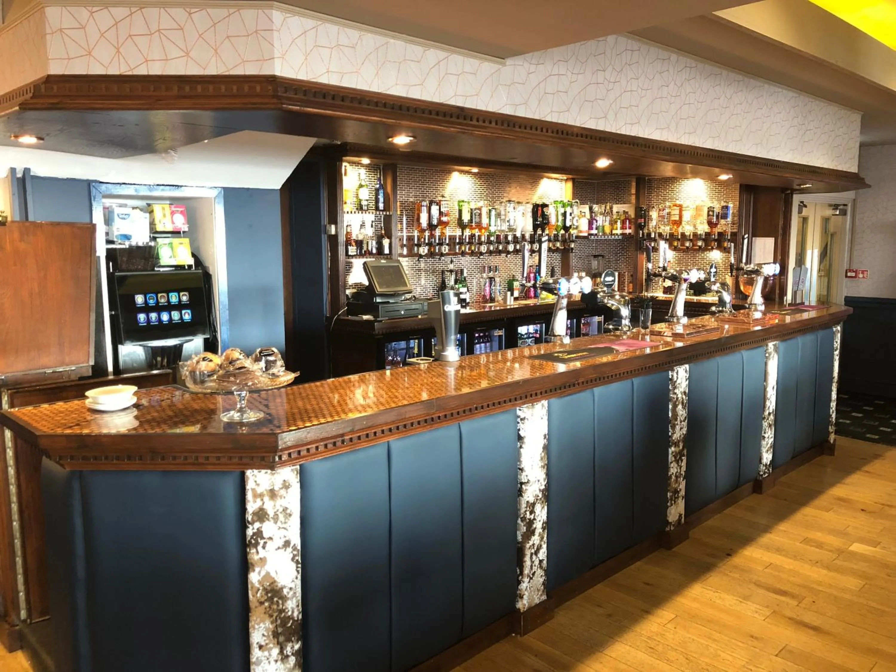 Lounge or bar in Tiffany's Hotel