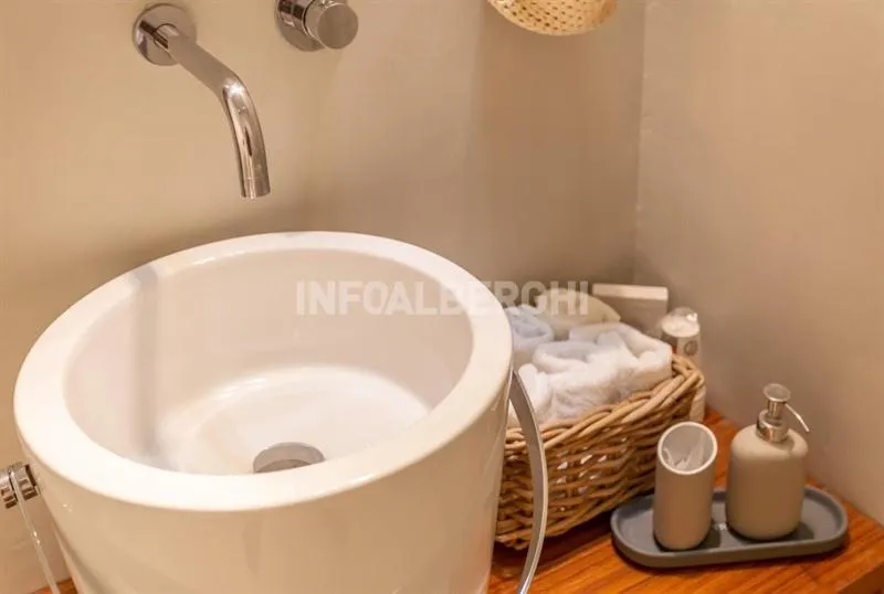 Bathroom in Albergo Aquila