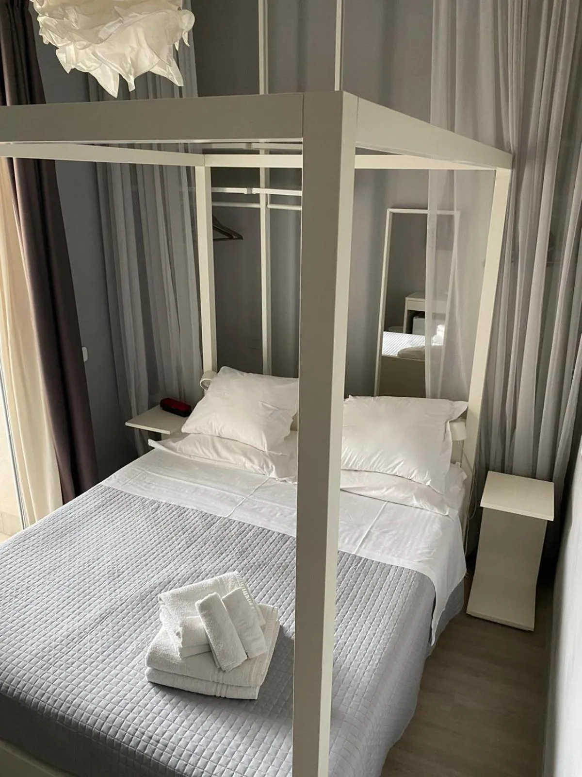 Bed in Albergo Aquila