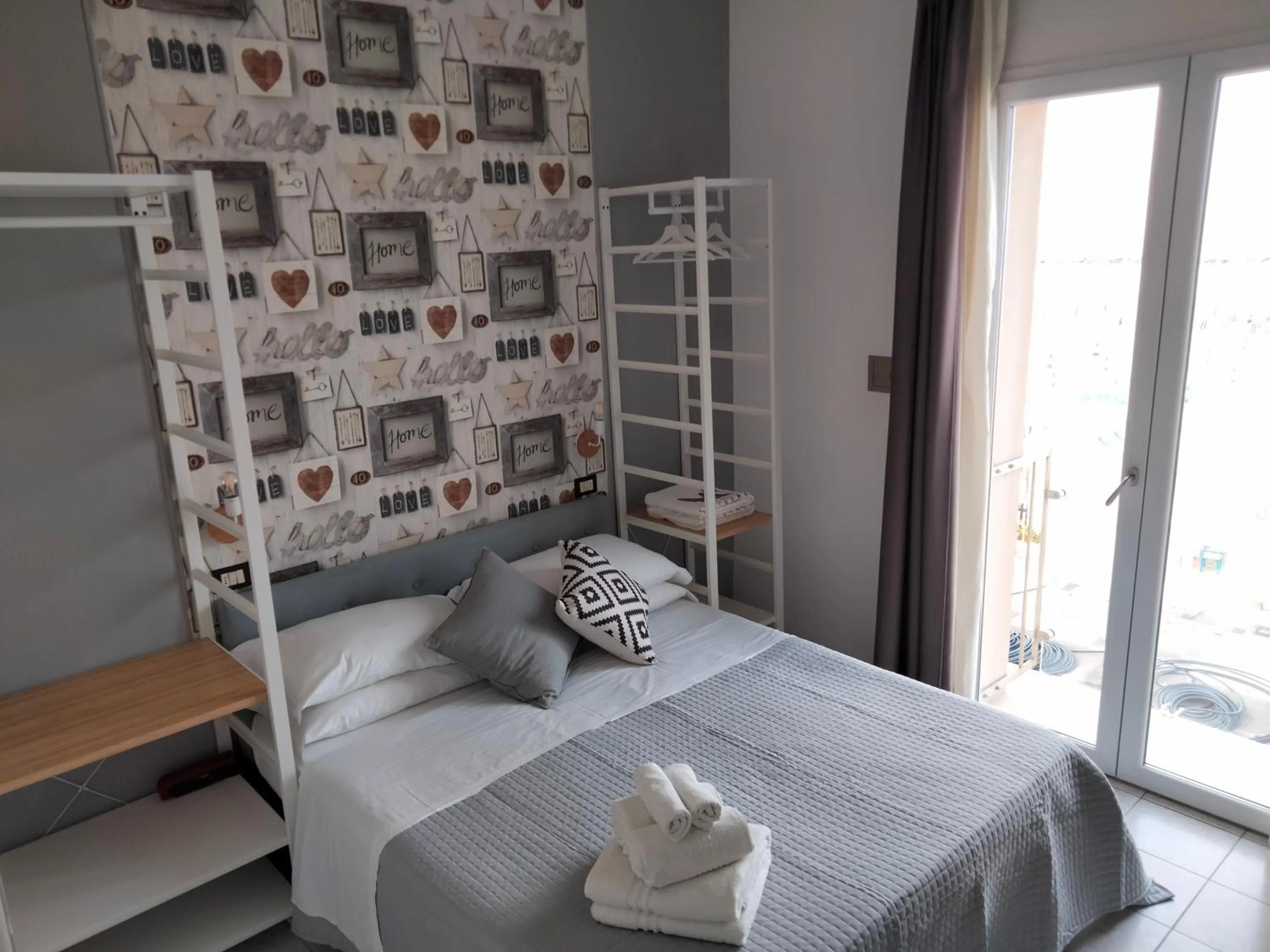 Bedroom, Bed in Albergo Aquila