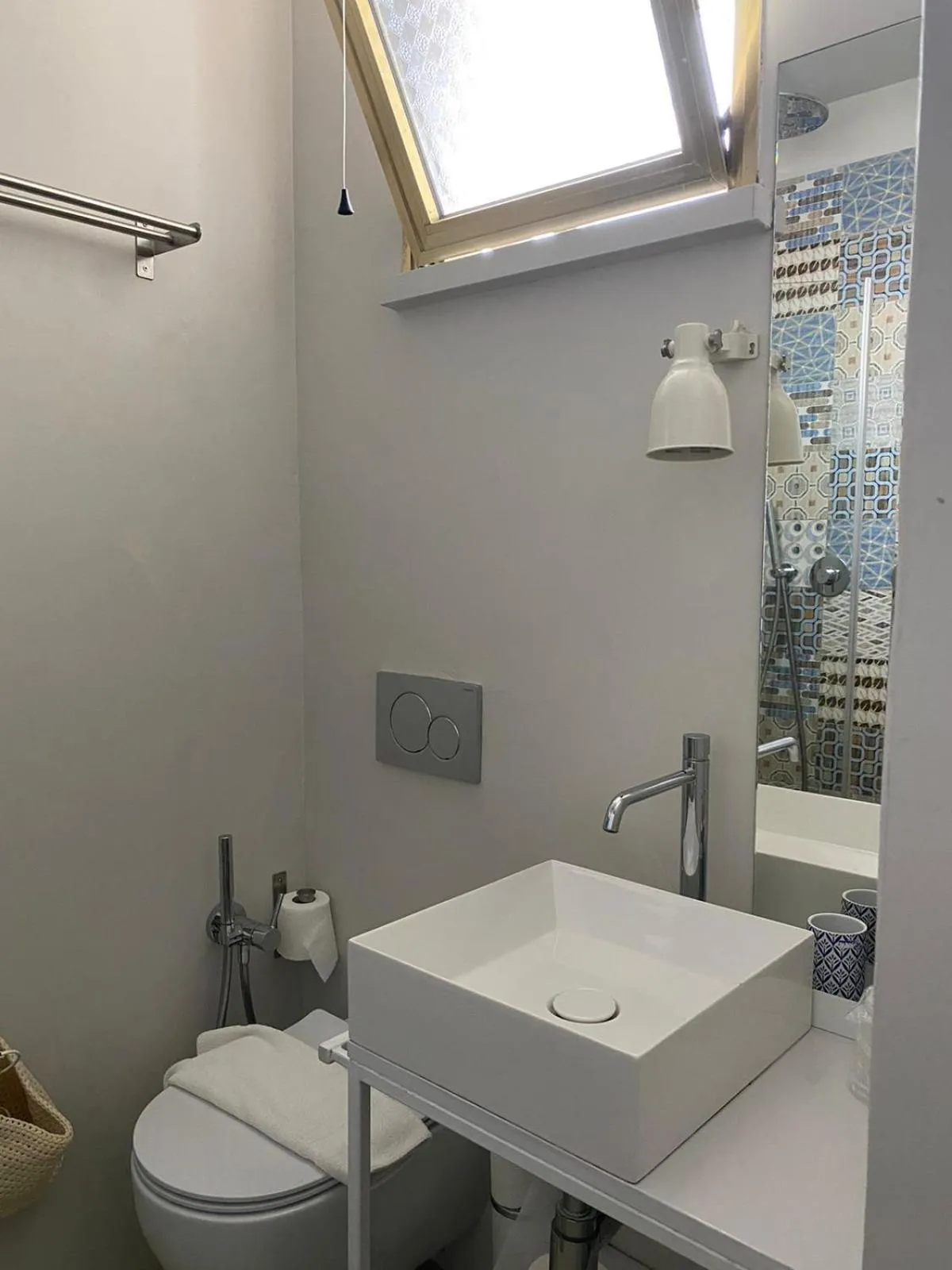 Bathroom in Albergo Aquila