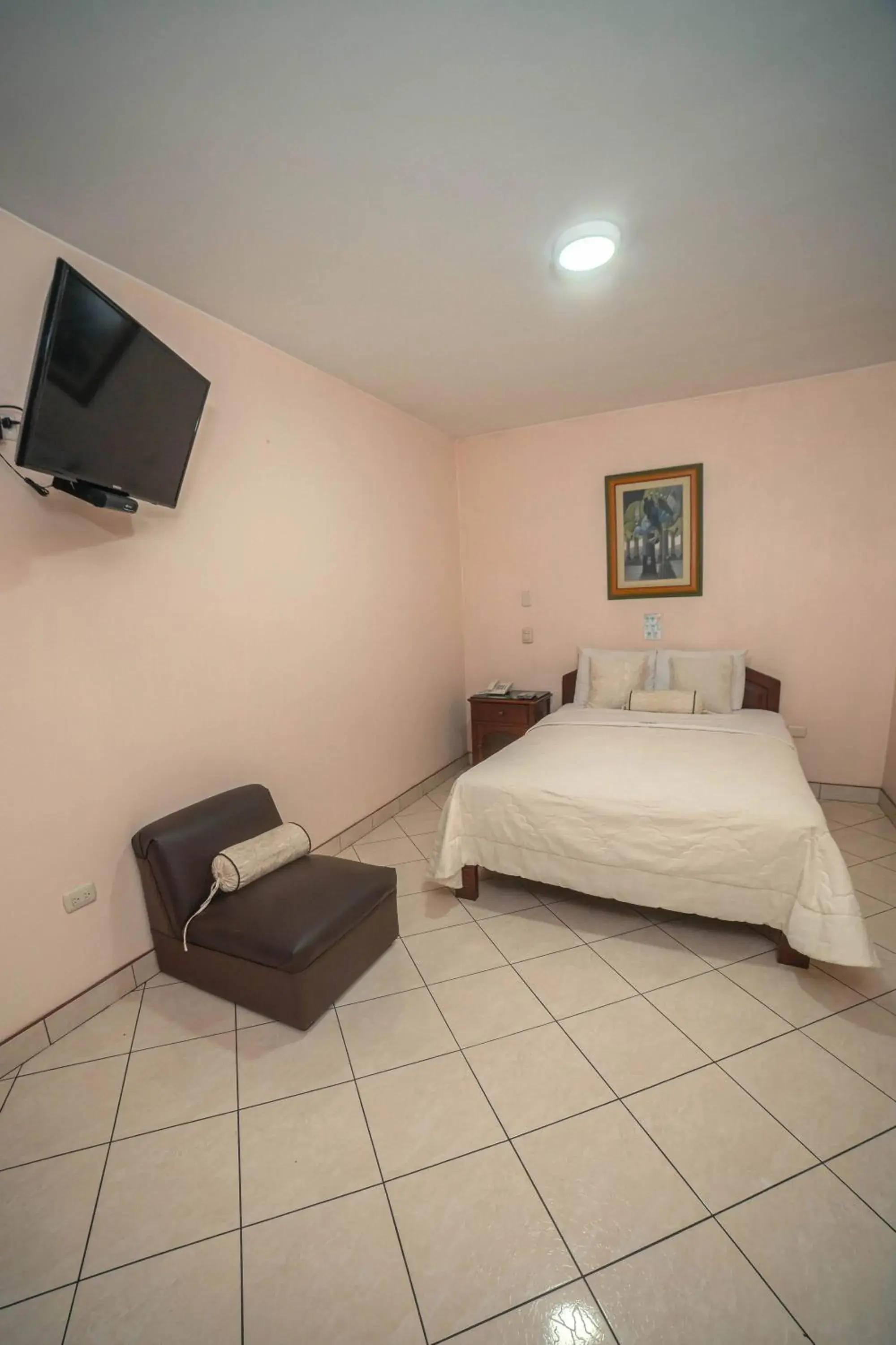 Standard Queen Room in Hotel Torre Norte Standard Queen Room in Hotel Torre Norte