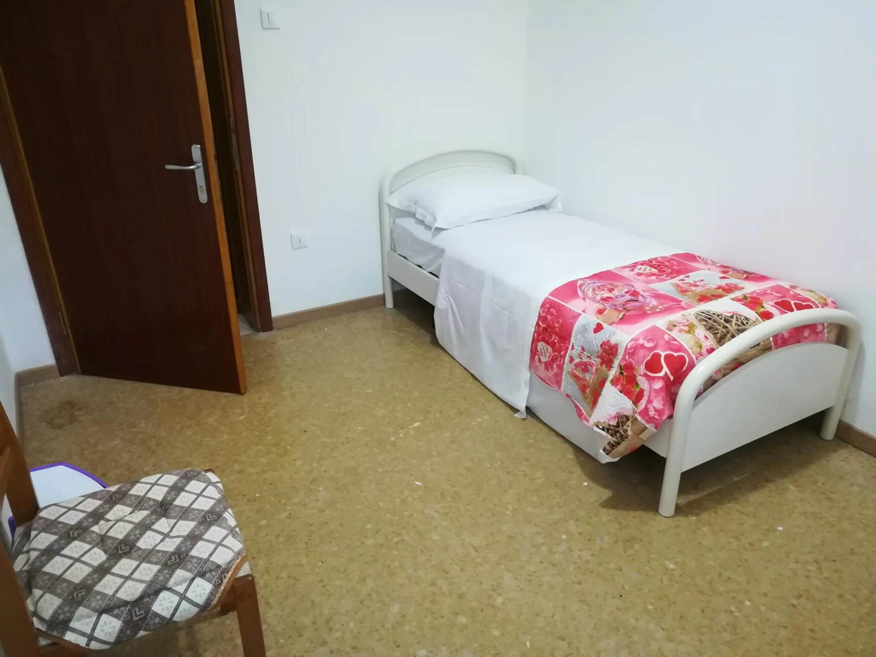 Bed in Venice Garden House