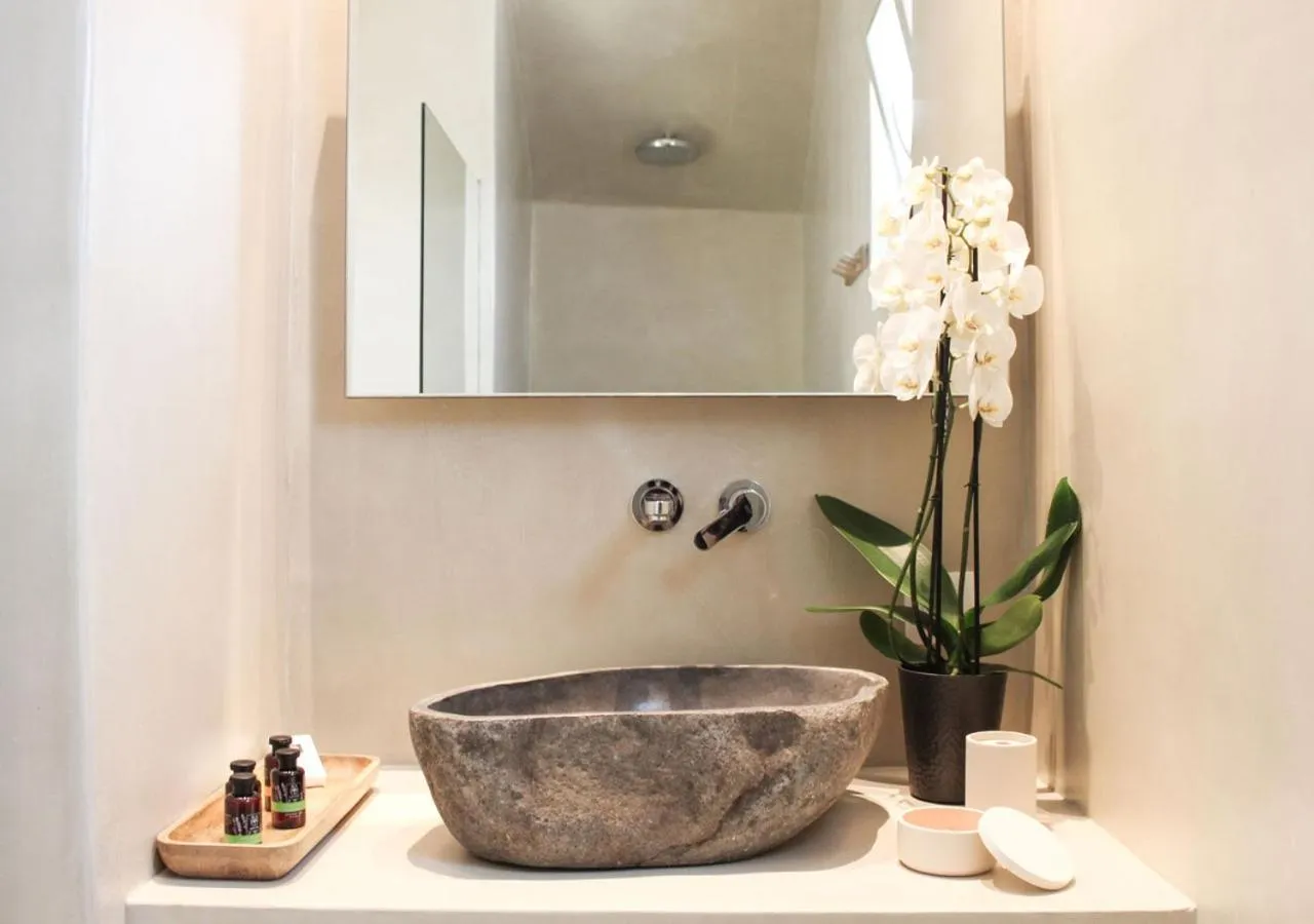 Bathroom in Mykonos Cactus