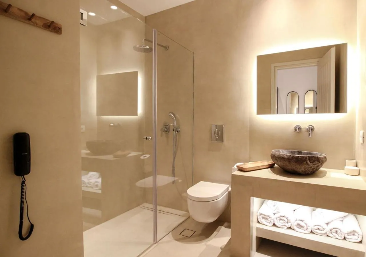 Bathroom in Mykonos Cactus