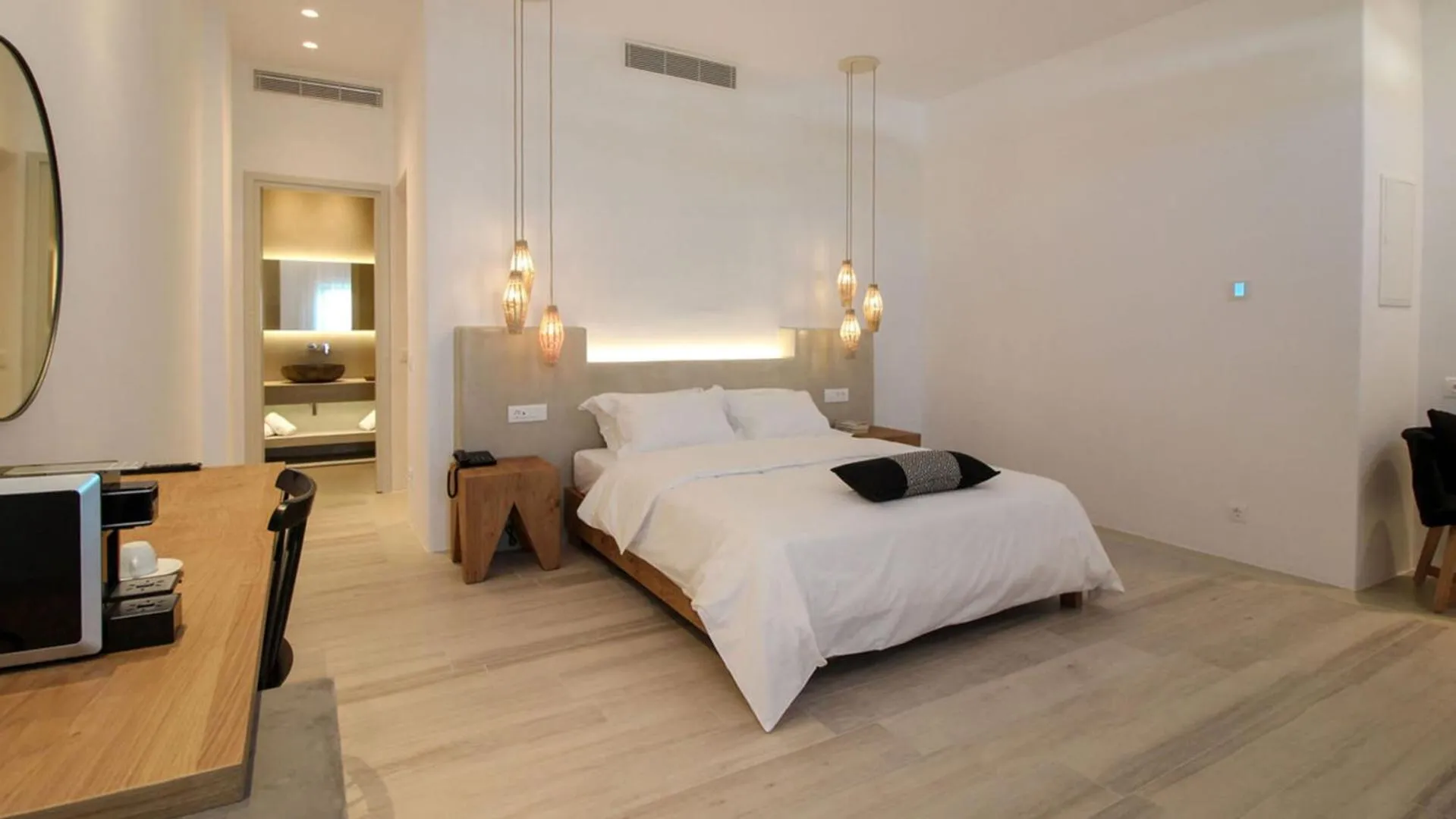 Bed in Mykonos Cactus