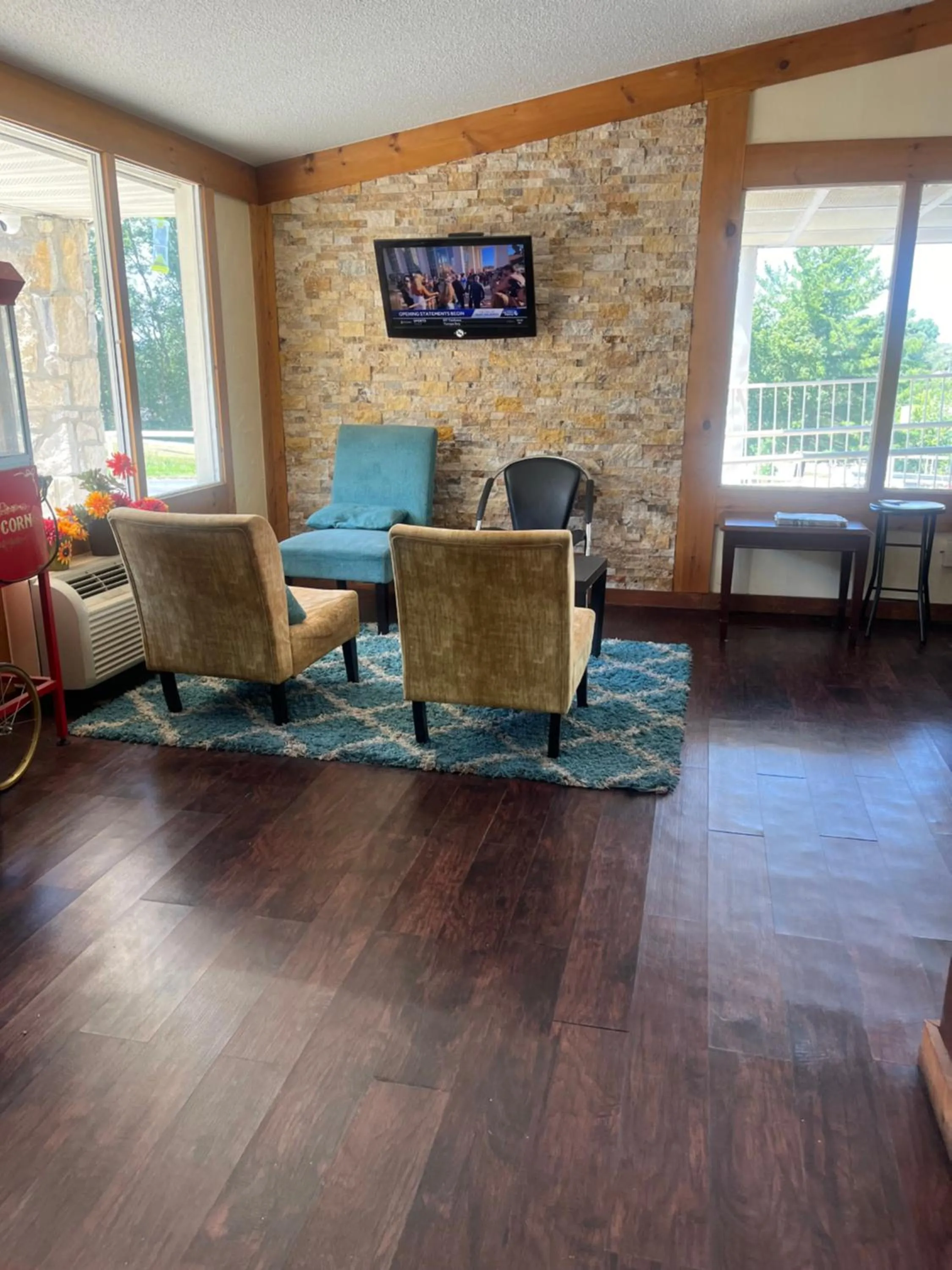 Lobby or reception in Rodeway Inn Washington PA