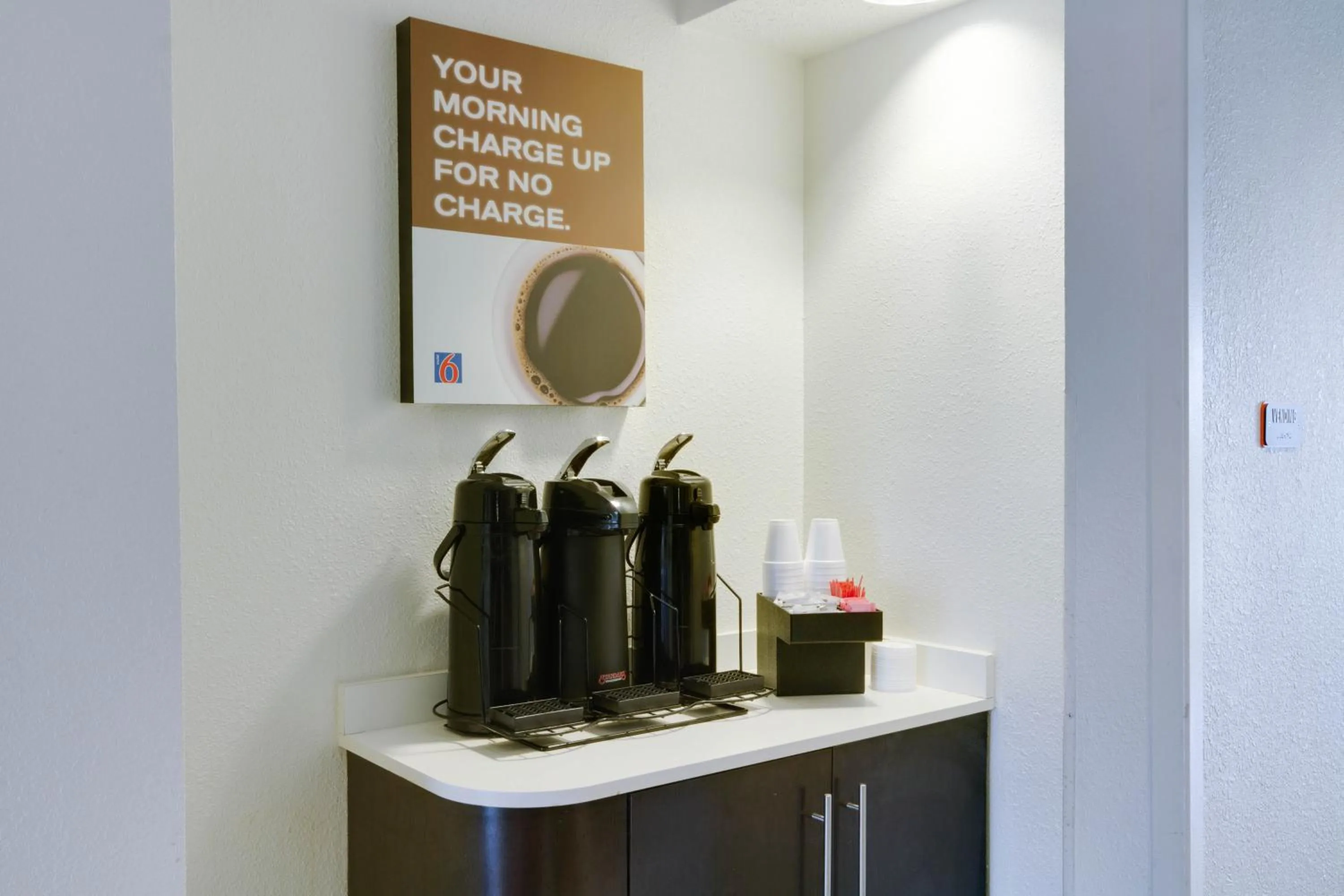 Lobby or reception in Motel 6-Lewisville, TX - Dallas